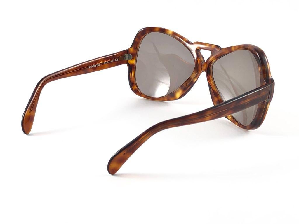 Women's Vintage Rare Menrad 712 Oversized Cut Out 1970 Sunglasses