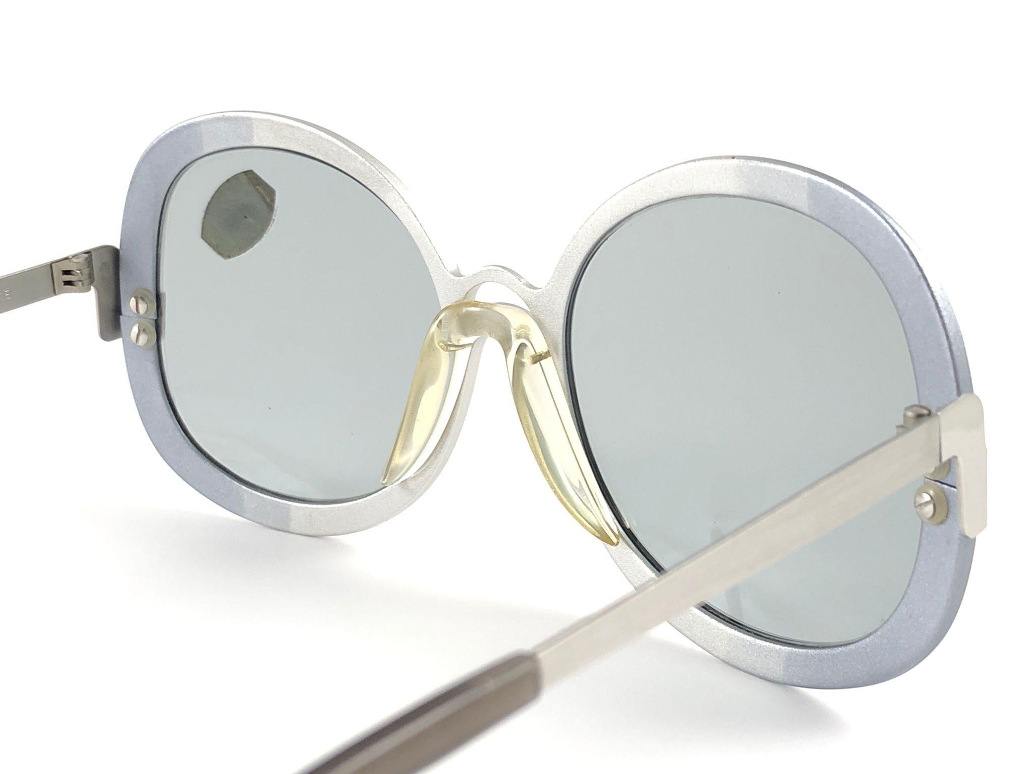 Vintage Rare Neostyle Oversized Brushed Silver Light Lenses 1970 Sunglasses 1