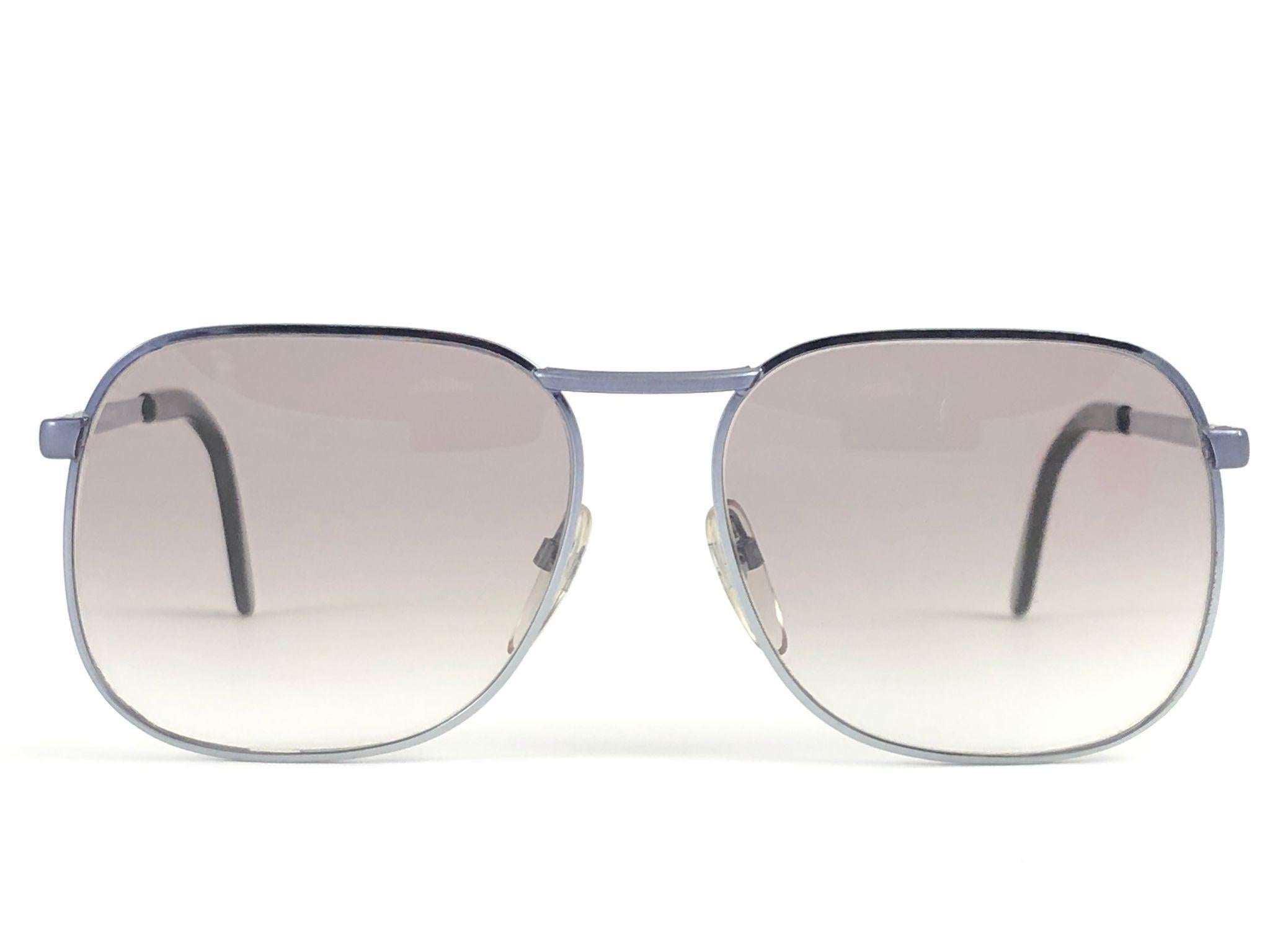 Vintage seltene übergroße graue Vintage-Sonnenbrille im Neostil 1970 in Übergröße im Zustand „Hervorragend“ im Angebot in Baleares, Baleares