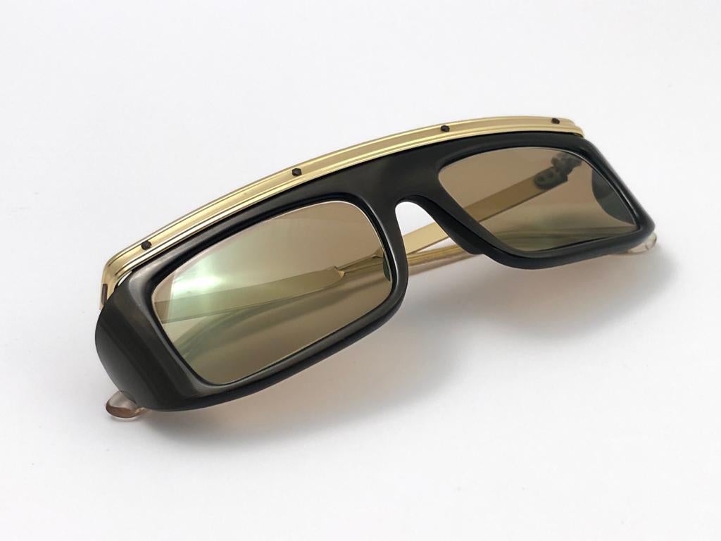 Oliver Goldschmiedeeiserne Vintage-Sonnenbrille „For Her“, Modell für Grace Kelly, hergestellt 1963 im Zustand „Hervorragend“ im Angebot in Baleares, Baleares