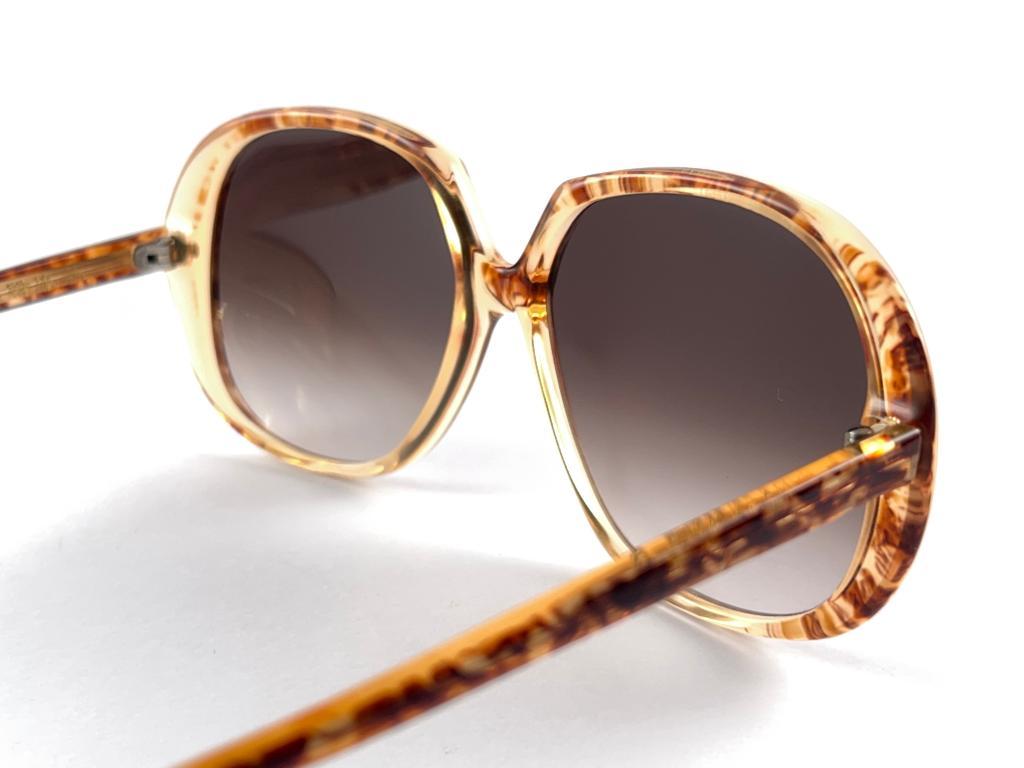 Vintage Rare Oliver Goldsmith Oversized 