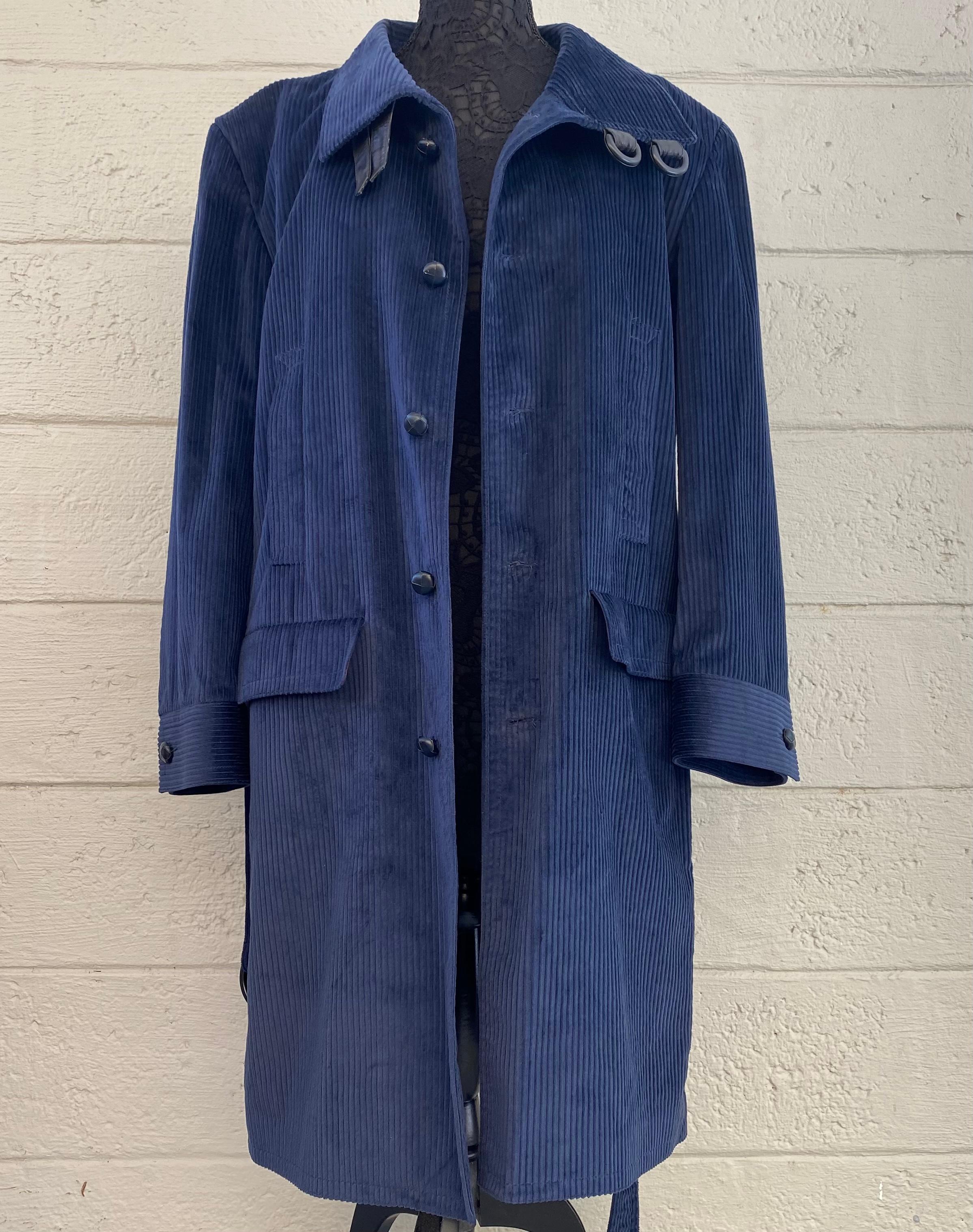 Vintage Rare Pierre Cardin Boutique Navy Blue Trench Coat  For Sale 3