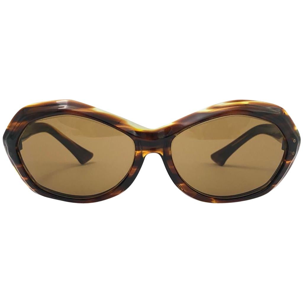  Pierre Marly - Lunettes de soleil vintage surdimensionnées, avant-gardistes et rares, en nickel, années 1960 en vente