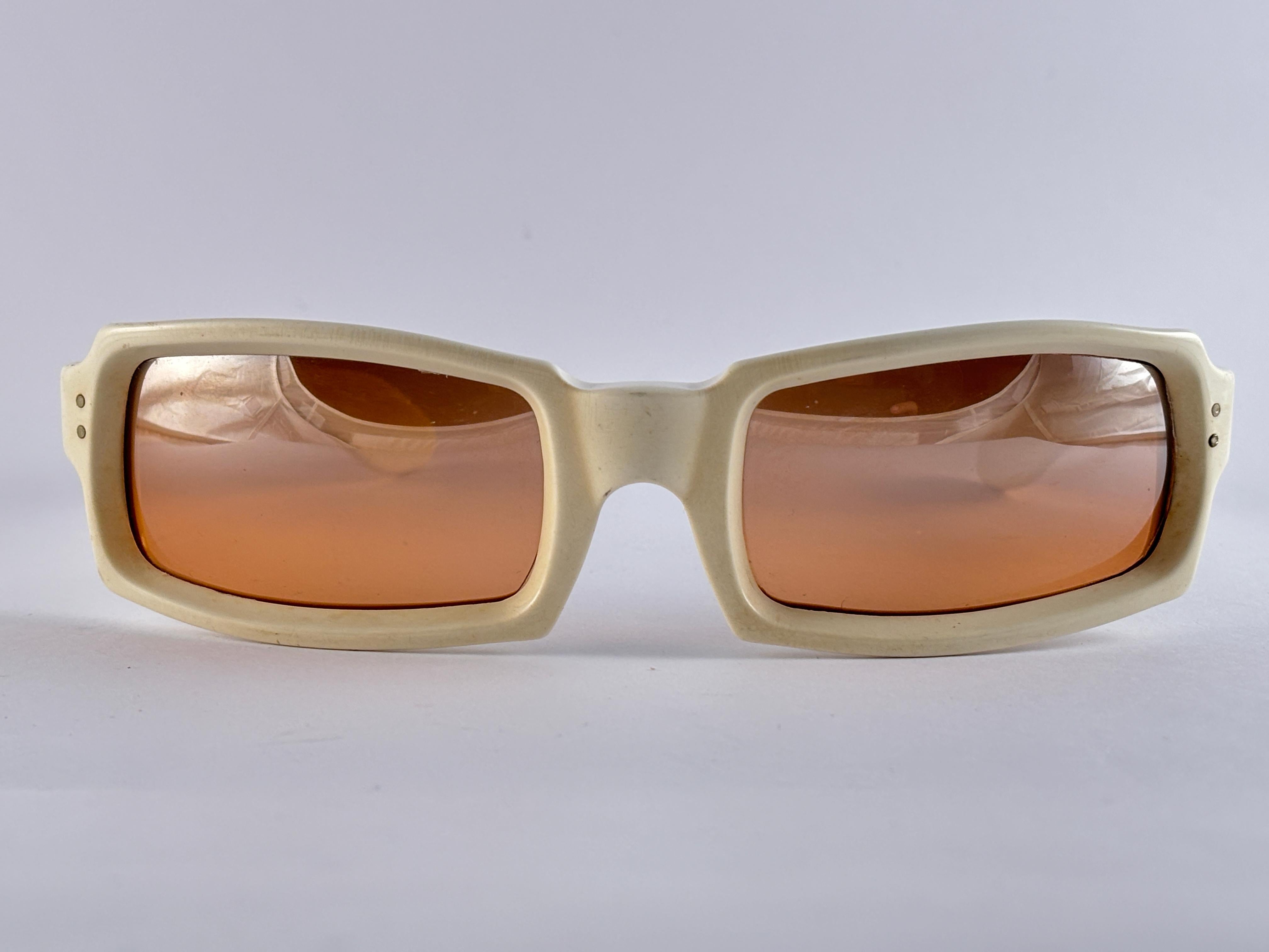 Lunettes de soleil Vintage Rare Pierre Marly Sophia Sport Avantgarde 1952 en vente 3