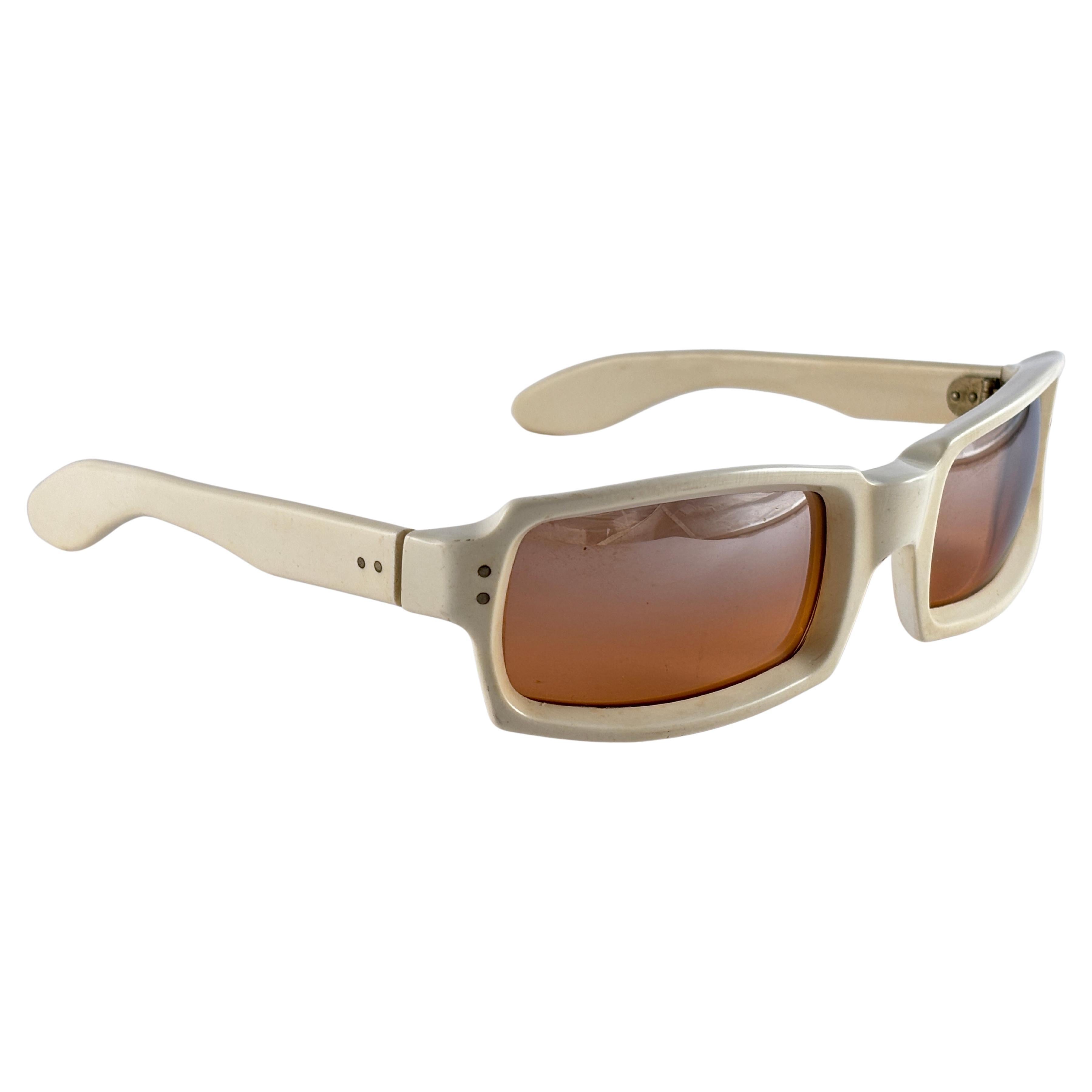Lunettes de soleil Vintage Rare Pierre Marly Sophia Sport Avantgarde 1952 en vente