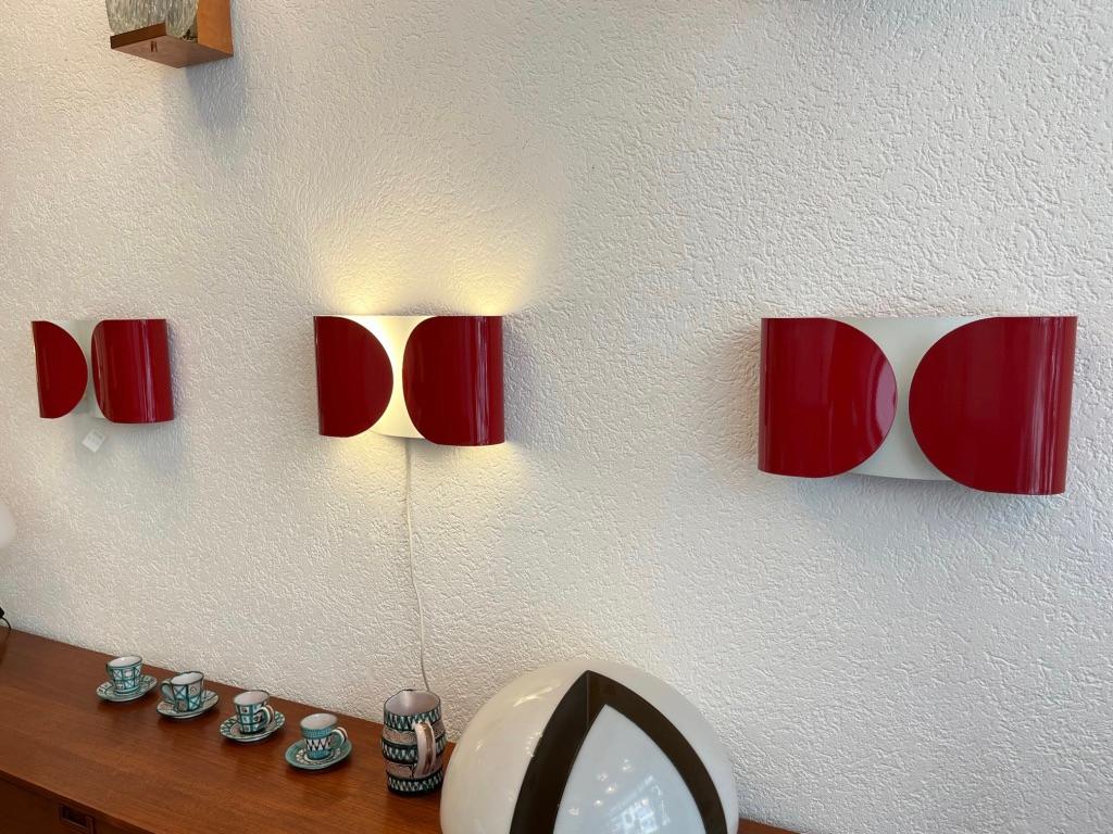Vintage Rare Set of 3 Red Foglio Wall Lamps by Tobia Scarpa for Flos circa 1970s In Good Condition For Sale In Geneva, CH