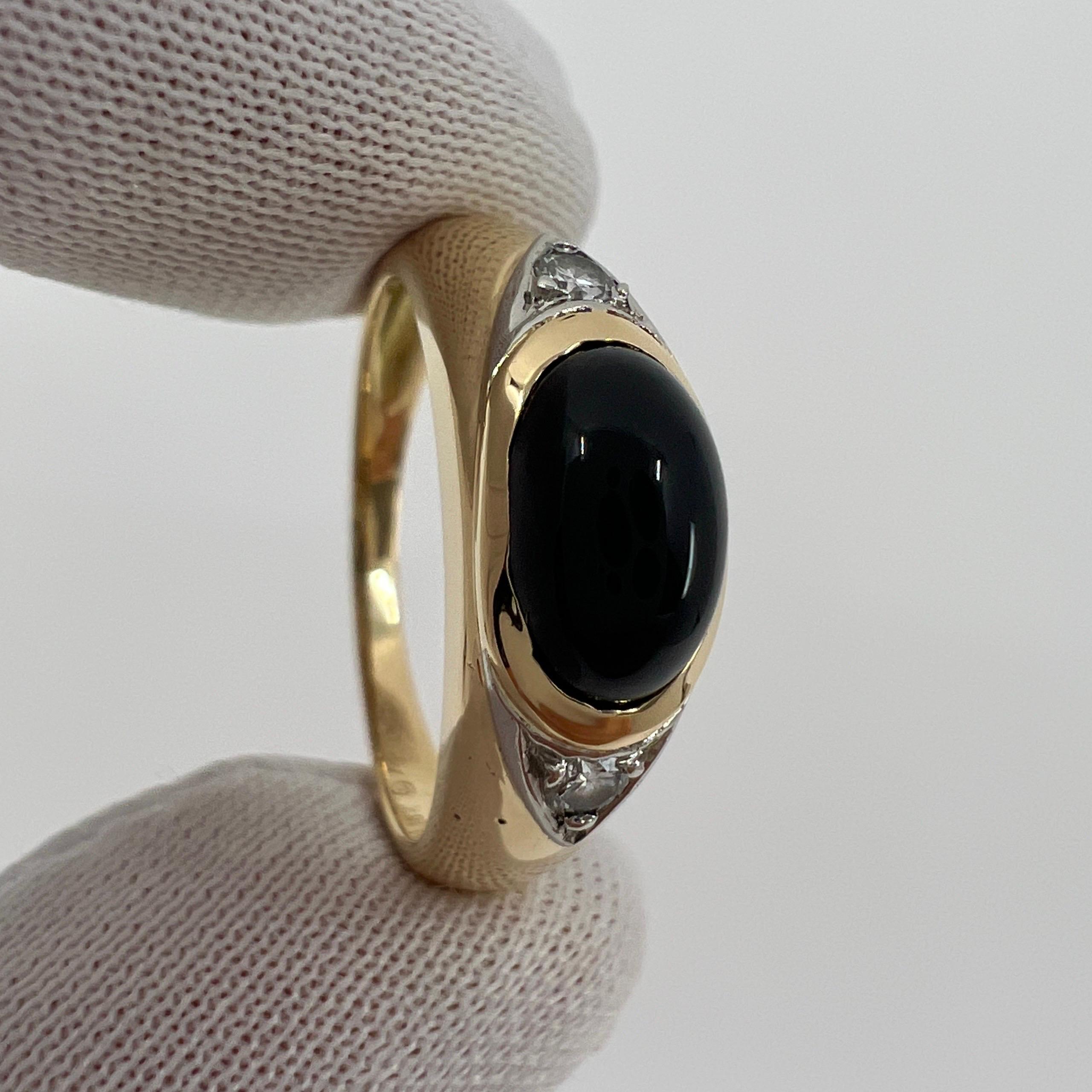 Vintage Rare Van Cleef & Arpels Onyx & Diamond 18k Gold Oval Cabochon Dome Ring For Sale 3