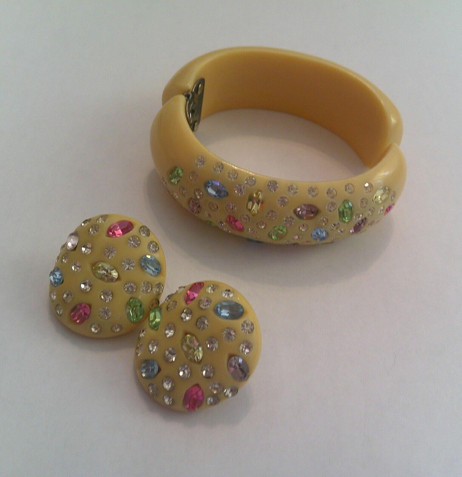 Bracelet et boucles d'oreilles vintage rares de designer Weiss signé Lucite Crystal Clamper Pour femmes en vente