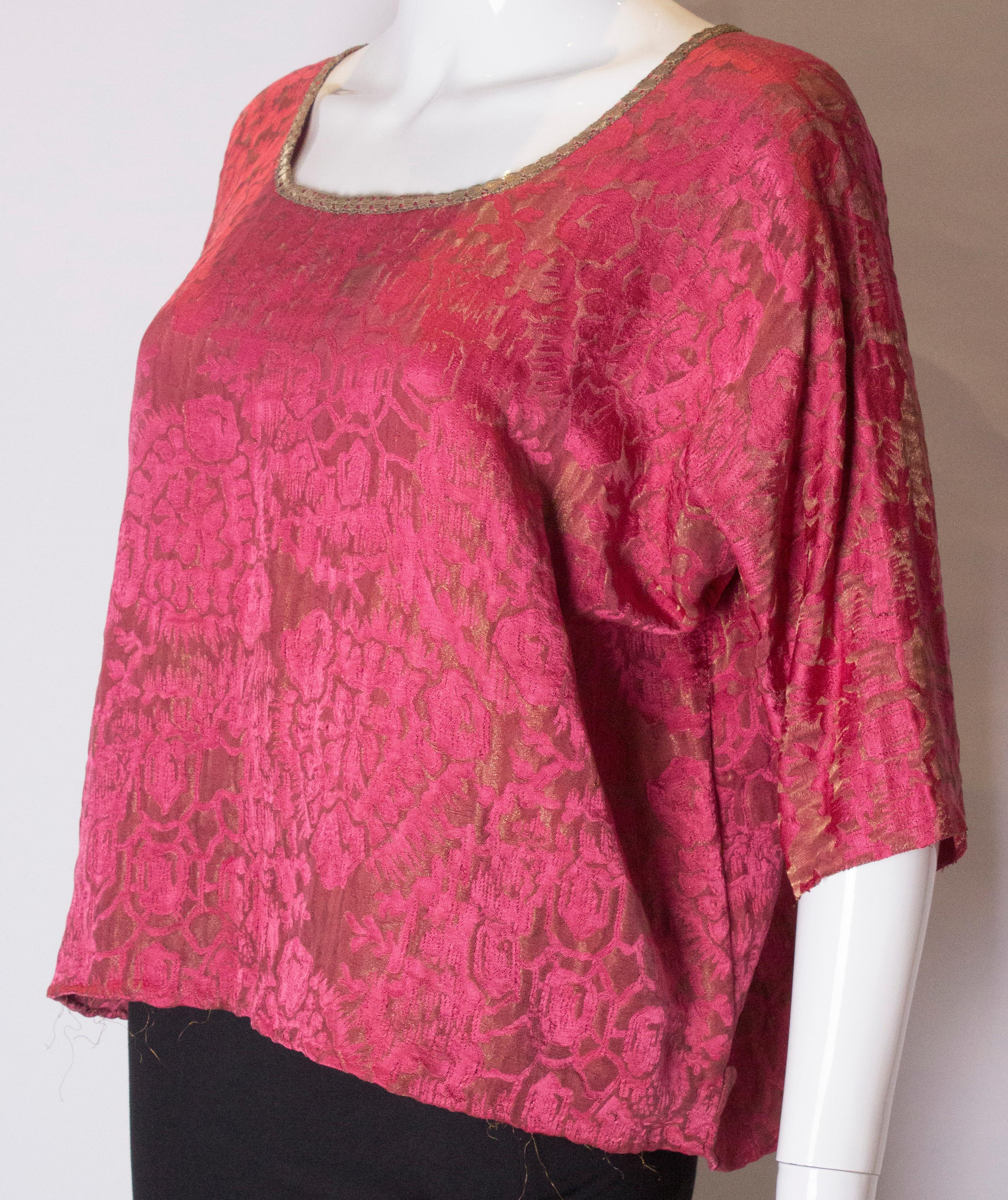 Vintage Raspberry and Gold Top In Good Condition In London, GB