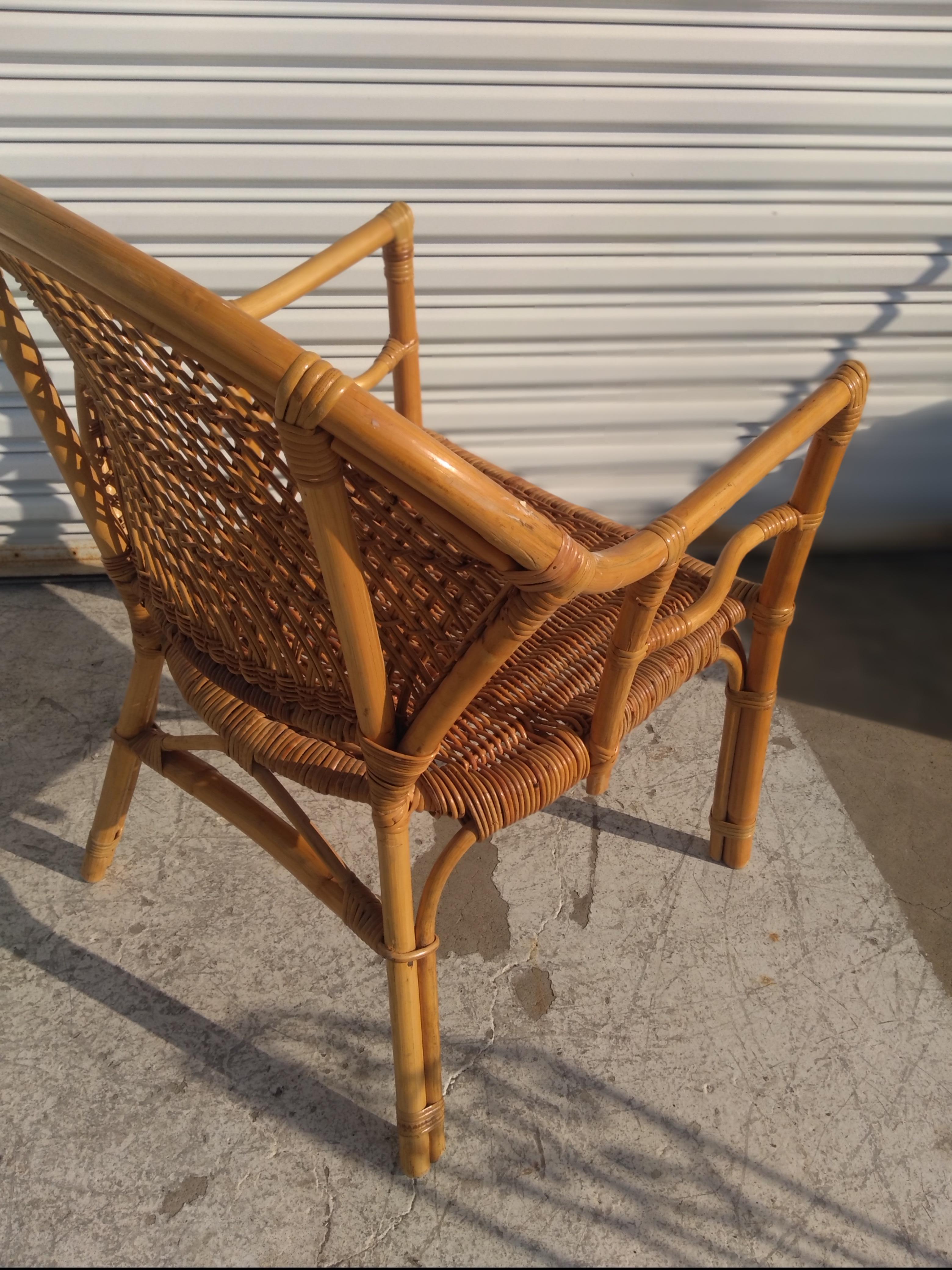 Fauteuil Boho Chic vintage en rotin et bambou avec coussin Bon état - En vente à Pasadena, TX