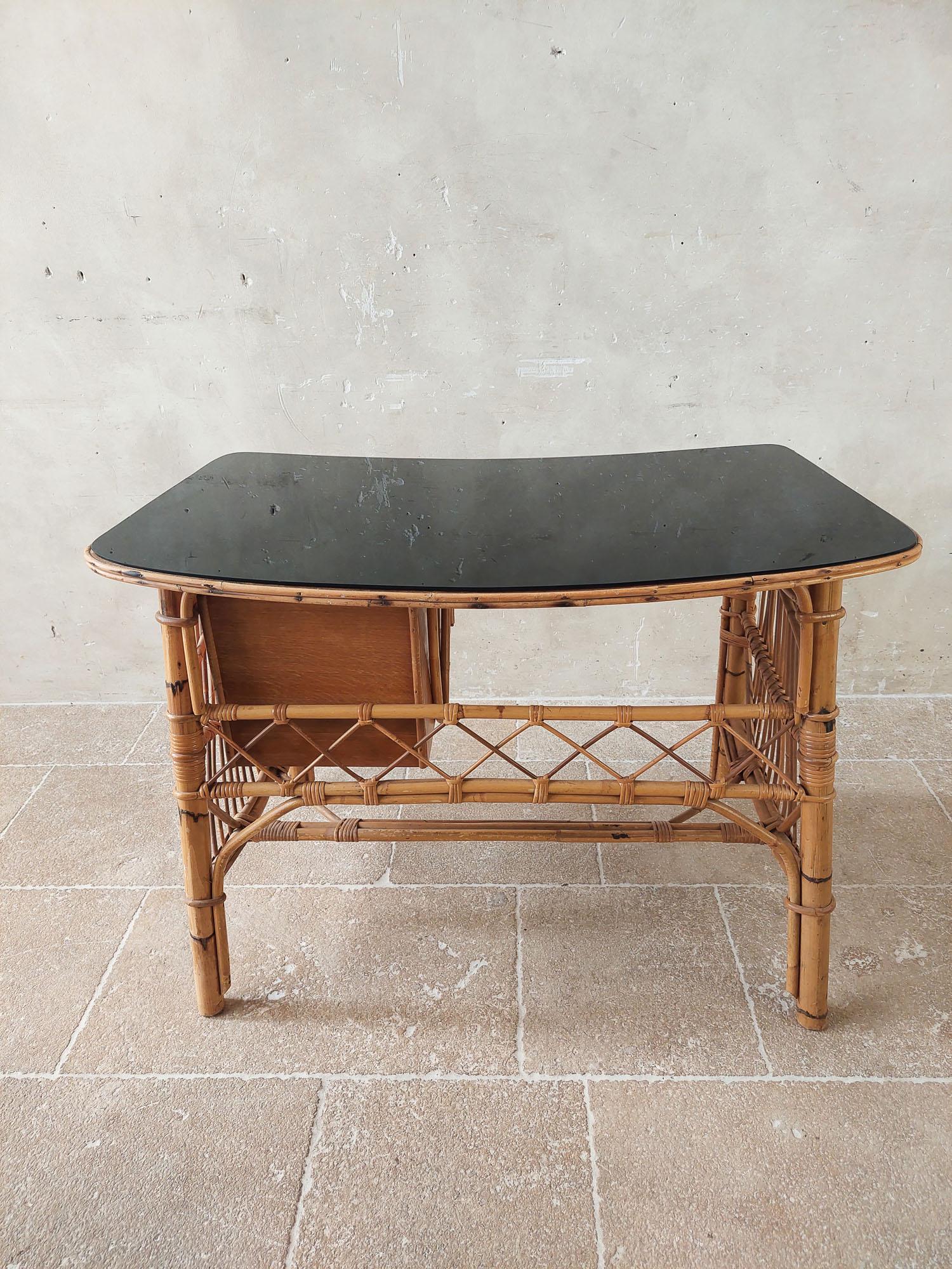Vintage Rattan and Bamboo Desk with Black Glass Top In Good Condition For Sale In Baambrugge, NL