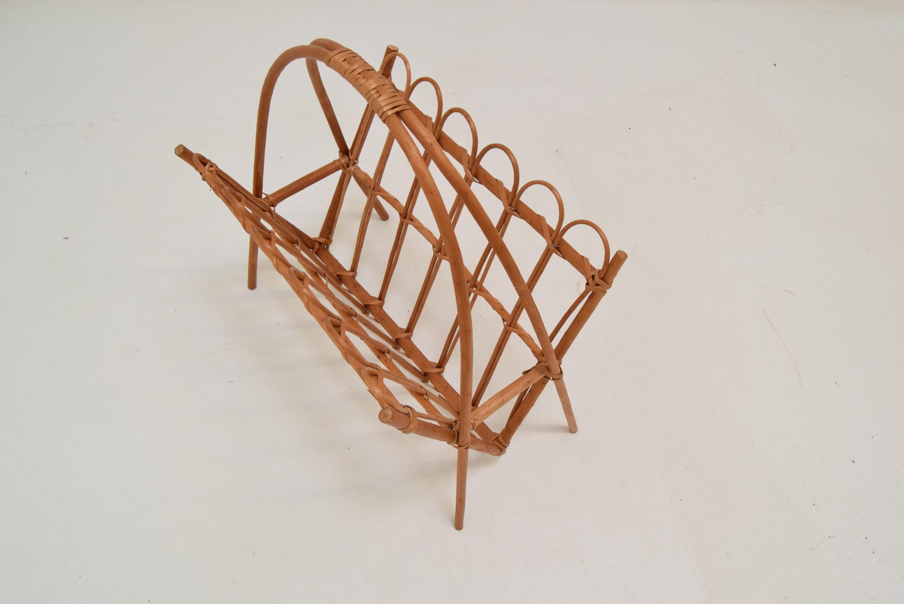 Vintage Rattan and Bamboo Magazine Holder, Czechoslovakia, 1970's.  In Good Condition For Sale In Praha, CZ