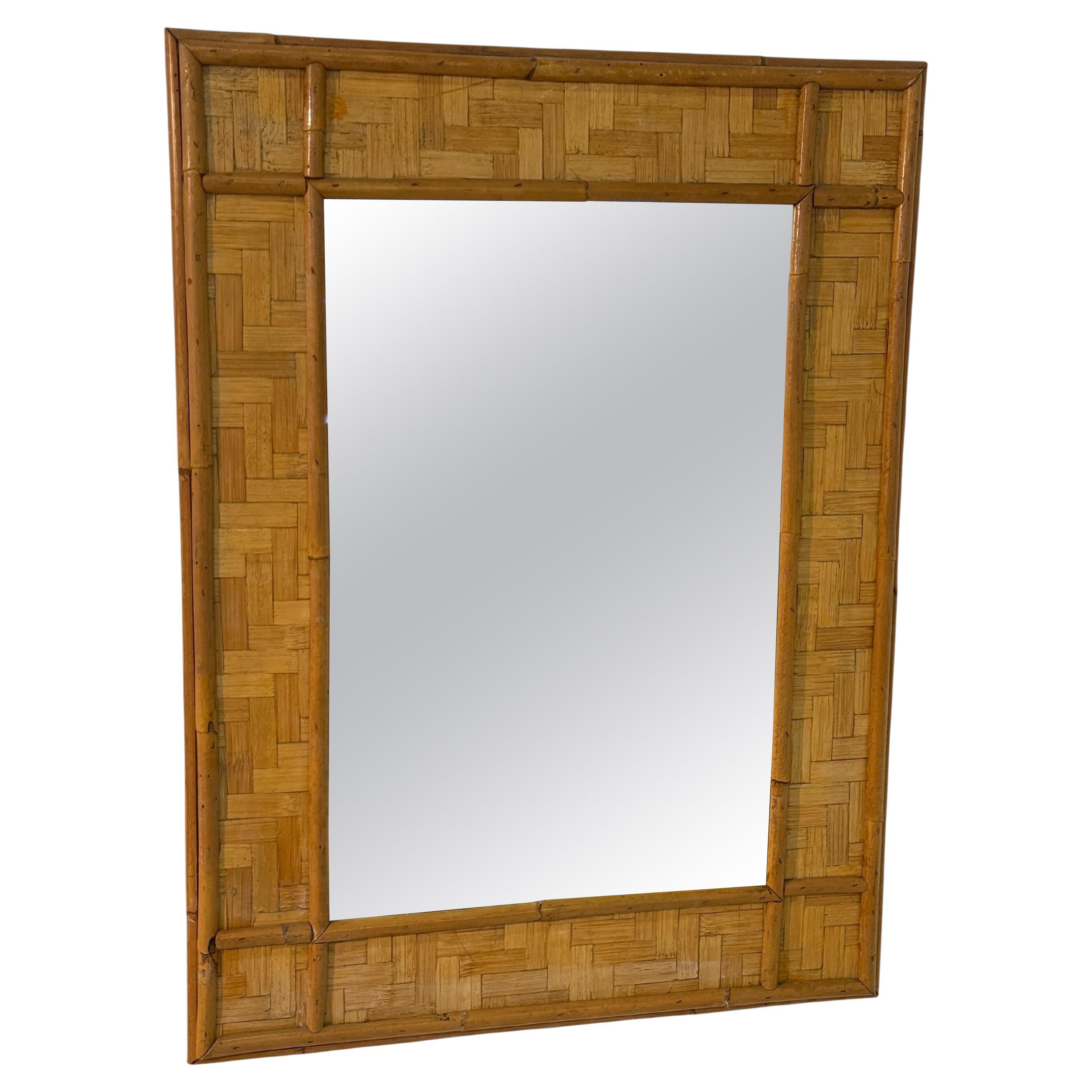 Miroir mural vintage en rotin et bambou en vente