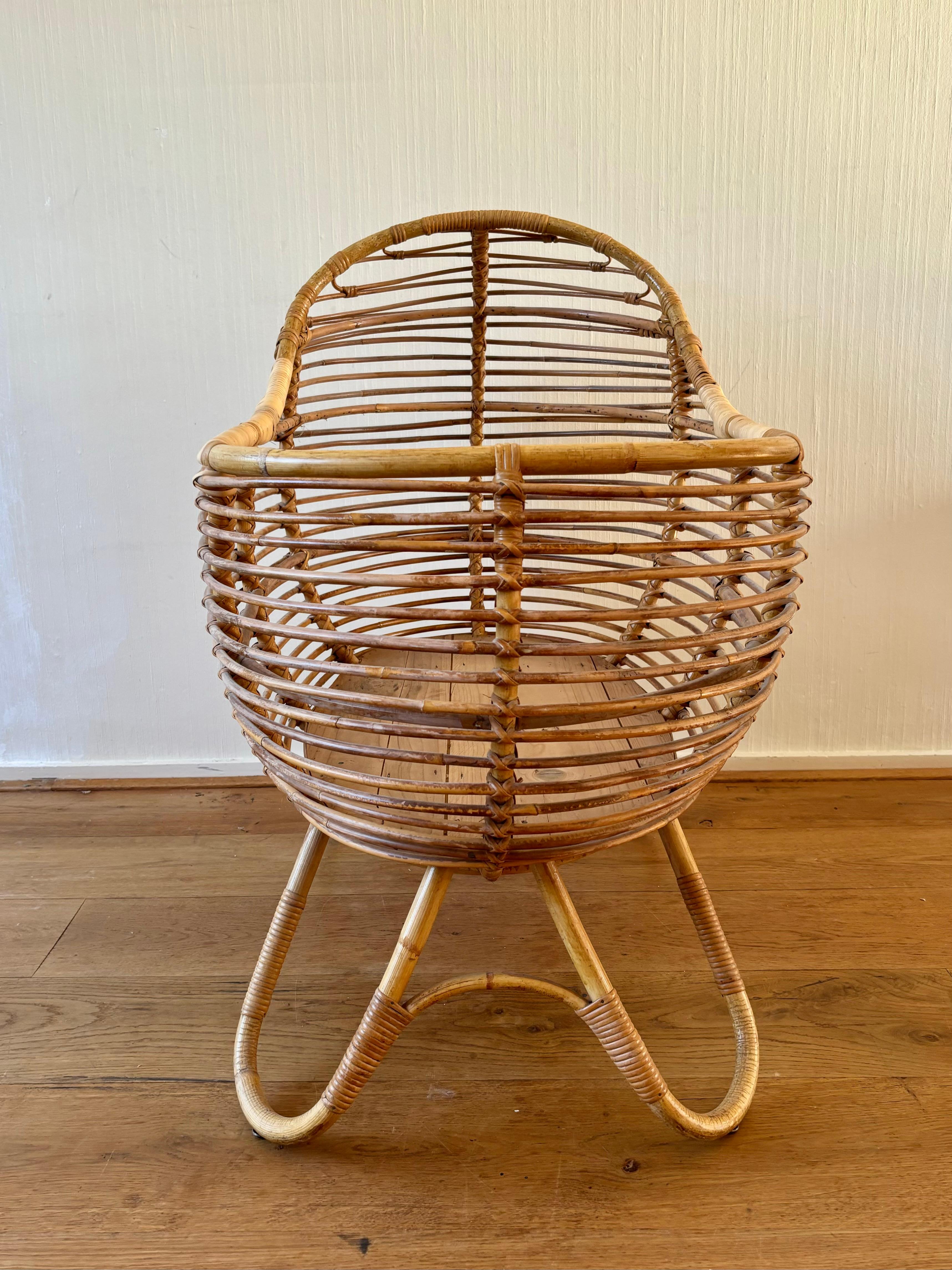 1960s baby crib