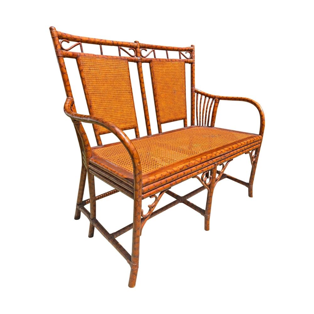 Banco Settee vintage de ratán y bambú de estilo Chinoiserie Estadounidense en venta