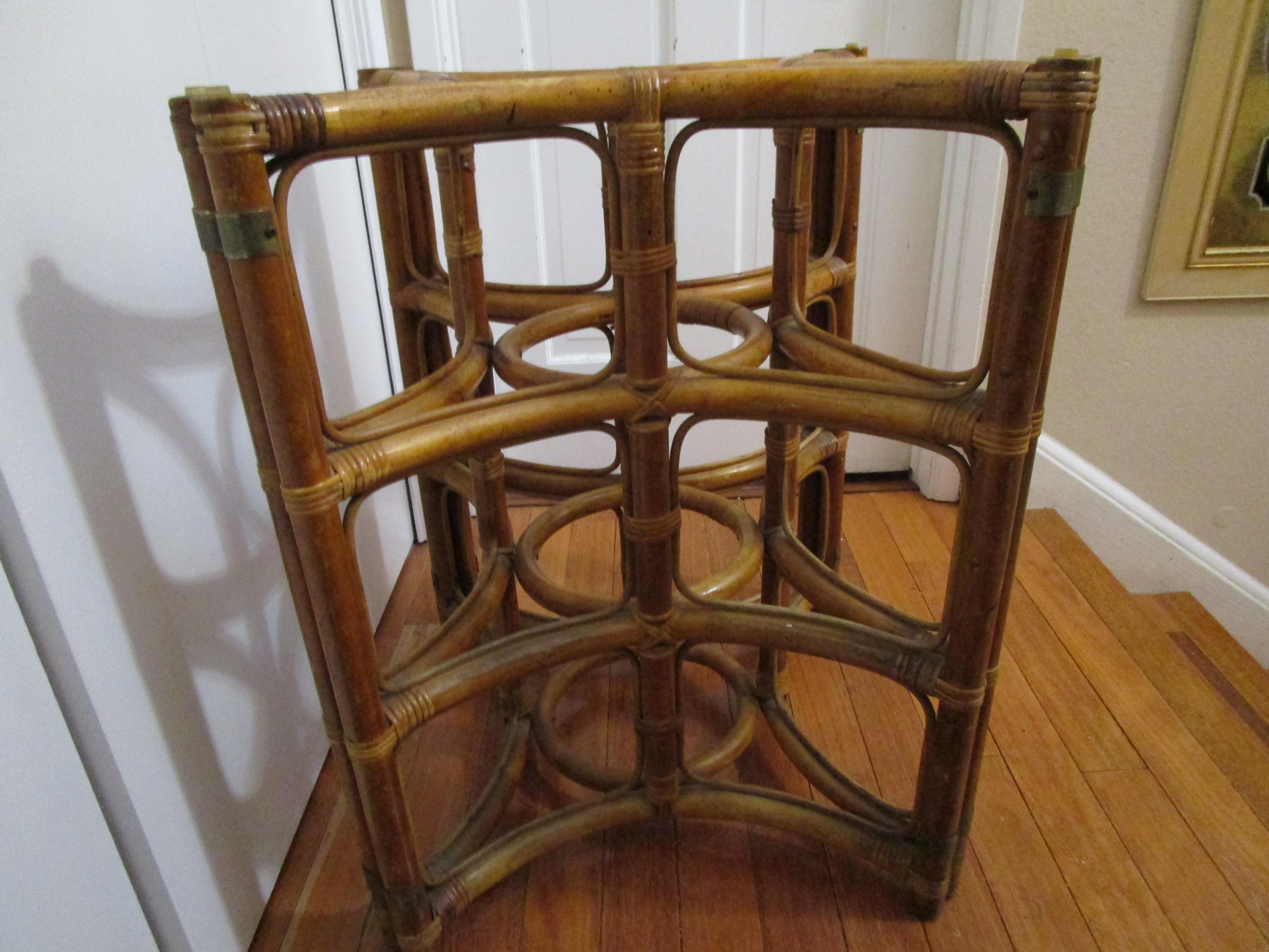 Vintage Rattan Bamboo Table Base in Star Shape for Four Chairs In Good Condition For Sale In Lomita, CA