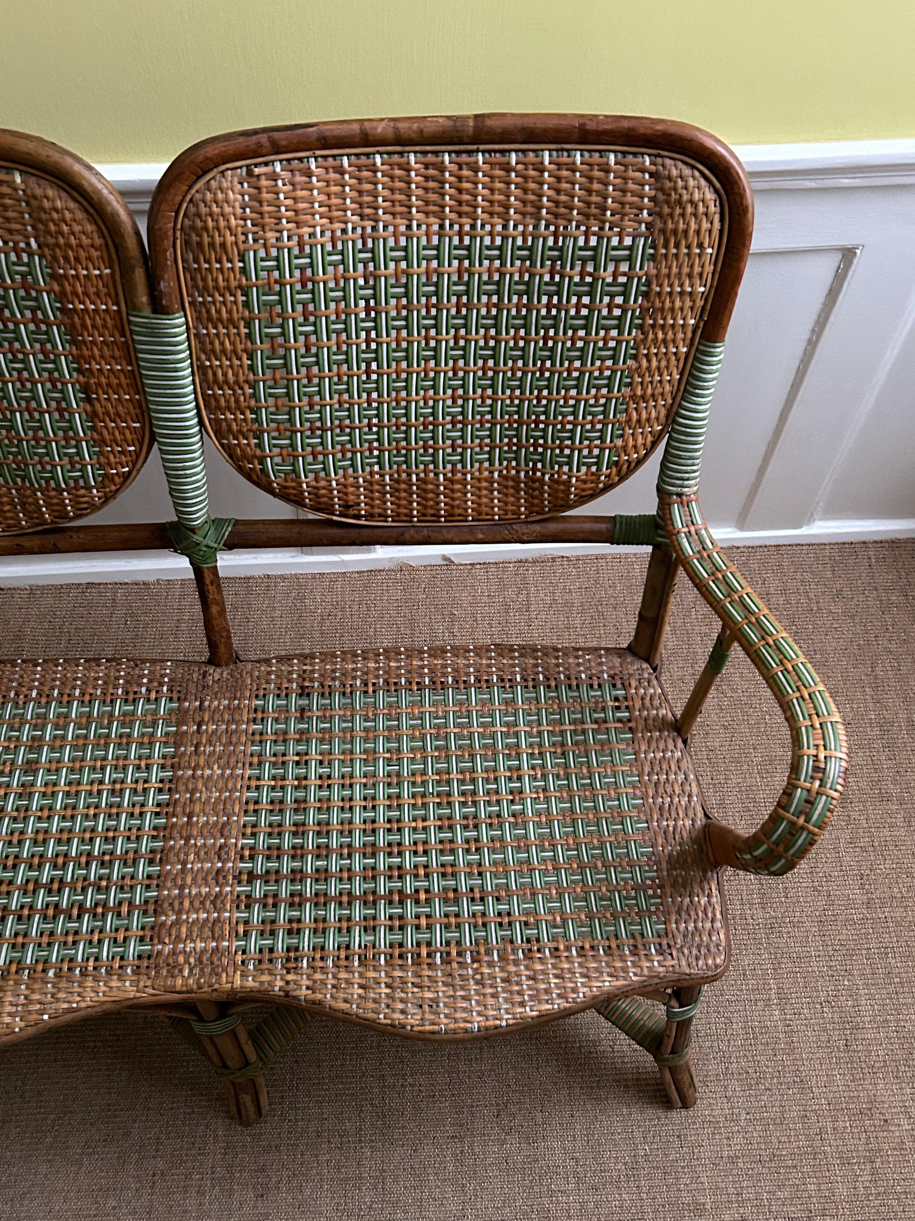 Vintage Rattan Bench with Elegant Woven Details in Green, France, 1930s In Good Condition For Sale In Copenhagen K, DK