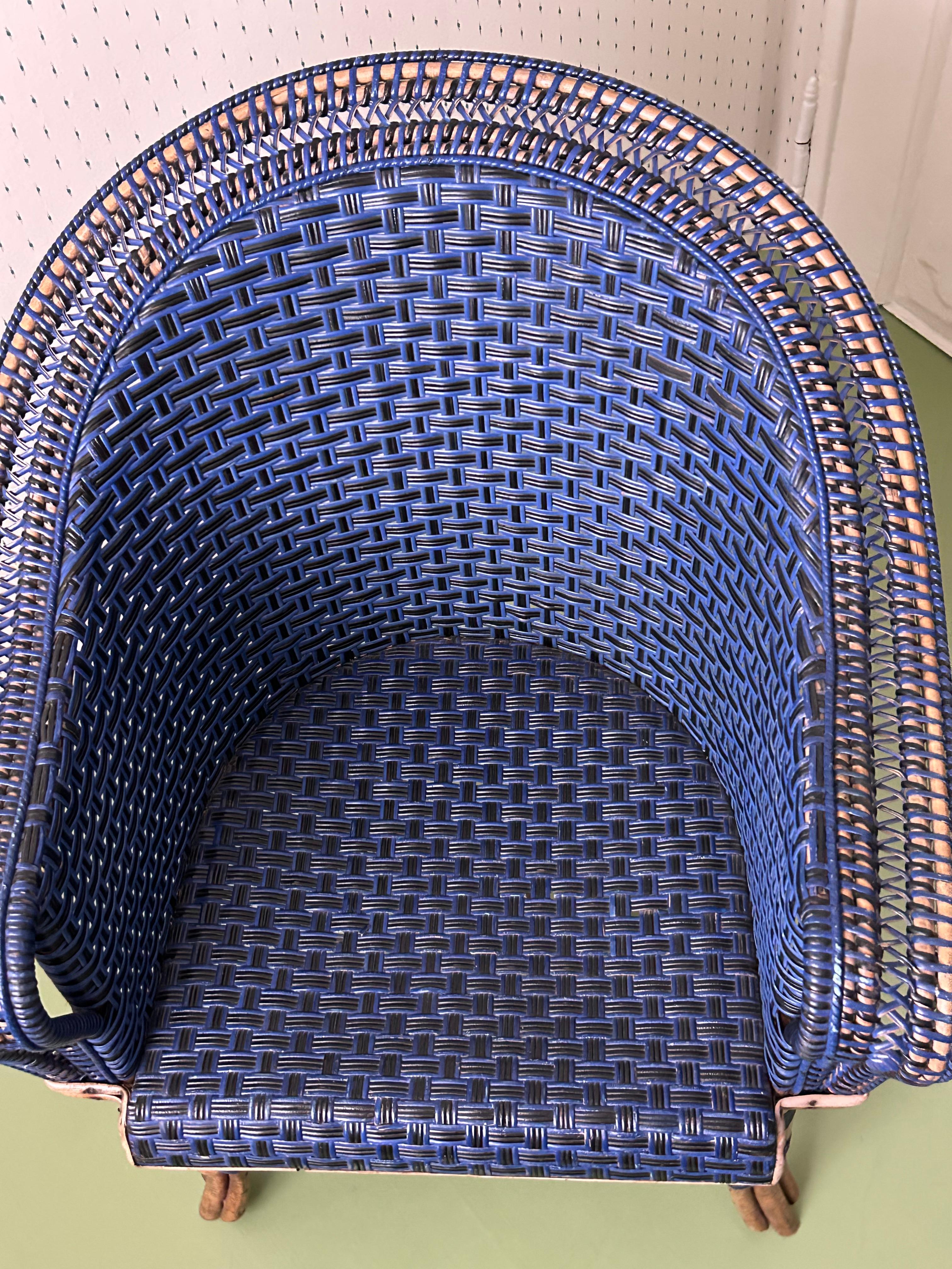 Chaise vintage en rotin noir et bleu, France, début du 20e siècle en vente 4