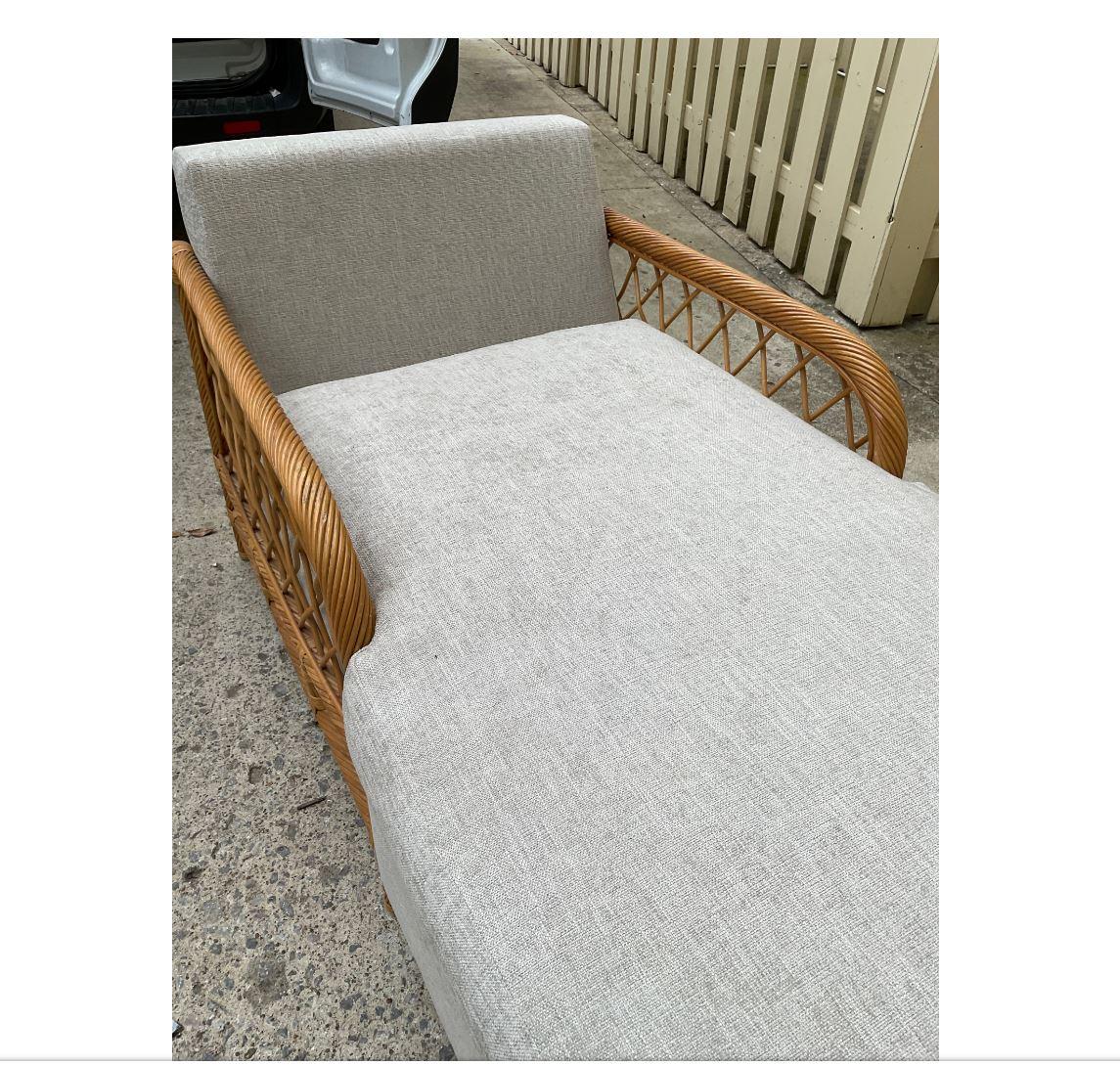Vintage Rattan Chaise Lounge In Good Condition In Nashville, TN
