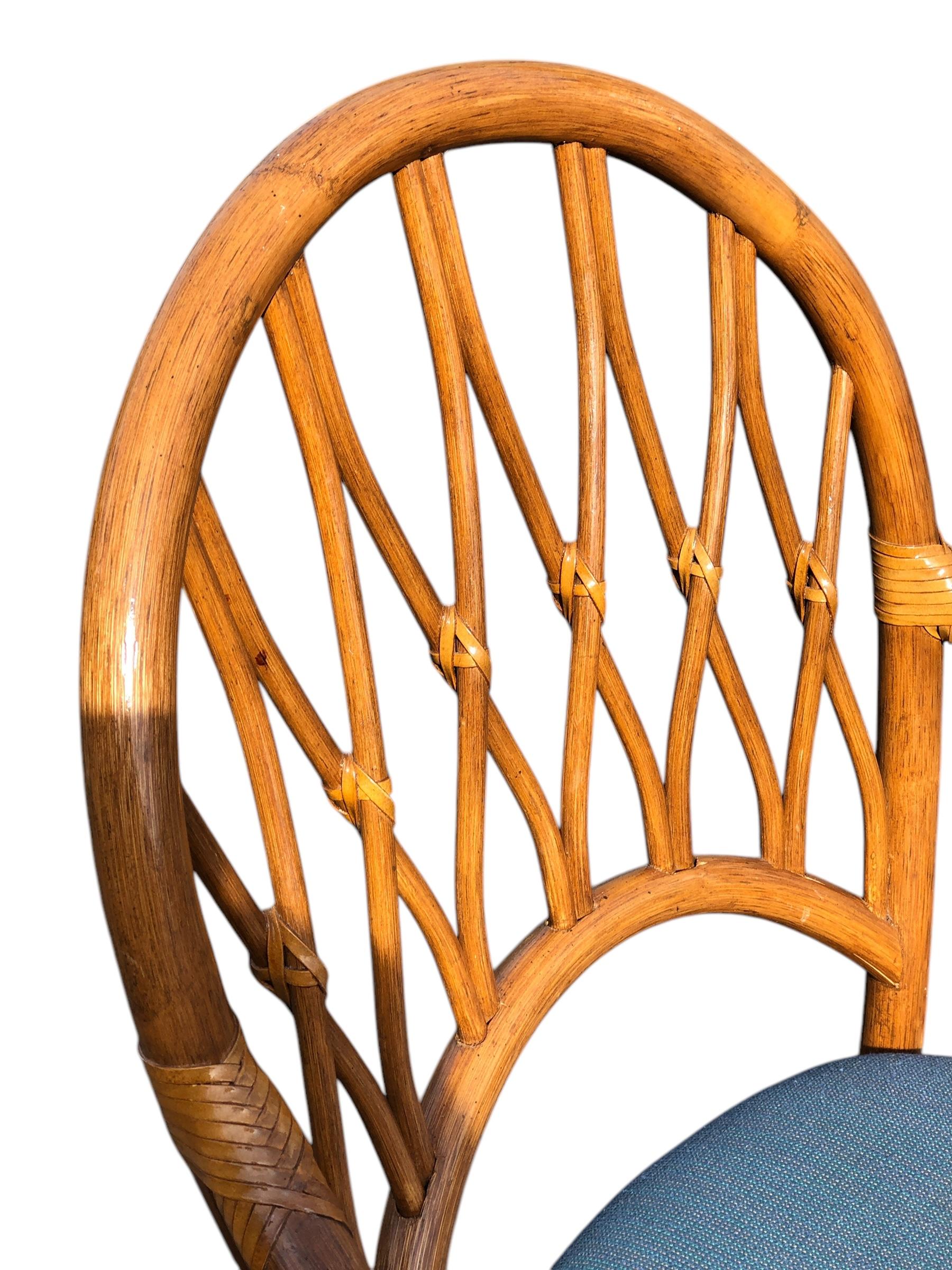 Set da pranzo in rattan d'epoca con sei sedie attribuito a McGuire in vendita 8