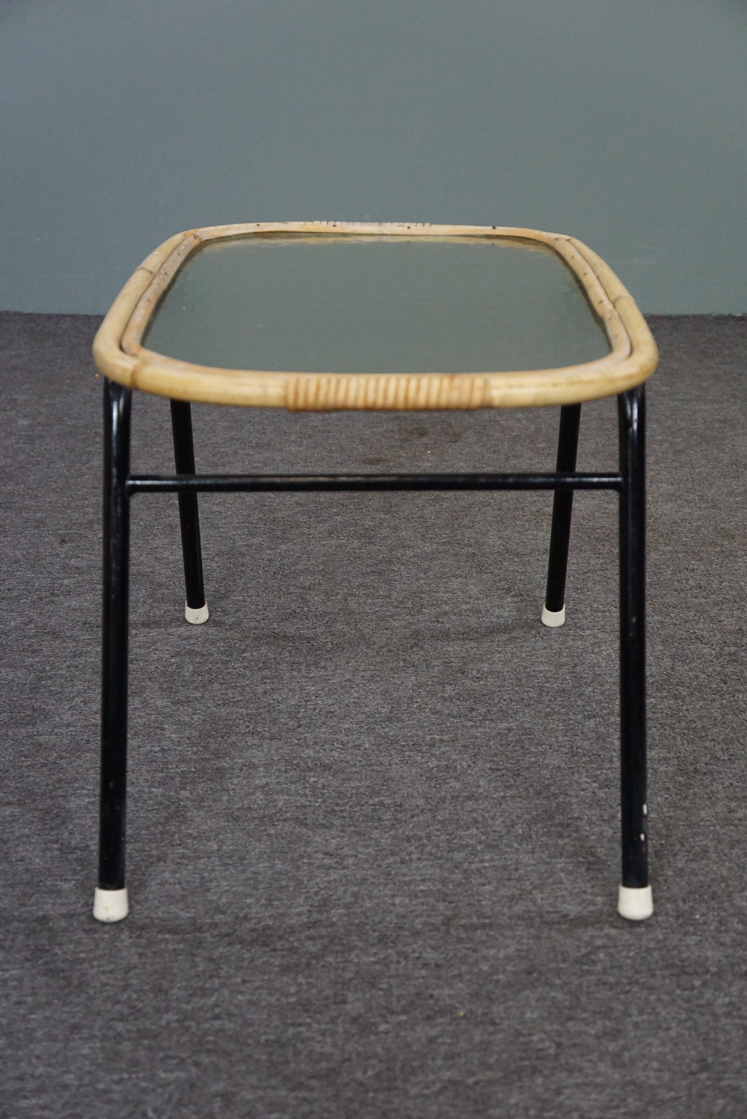 Mid-20th Century Vintage rattan Dutch Design coffee table with cloud glass top, 1960 For Sale