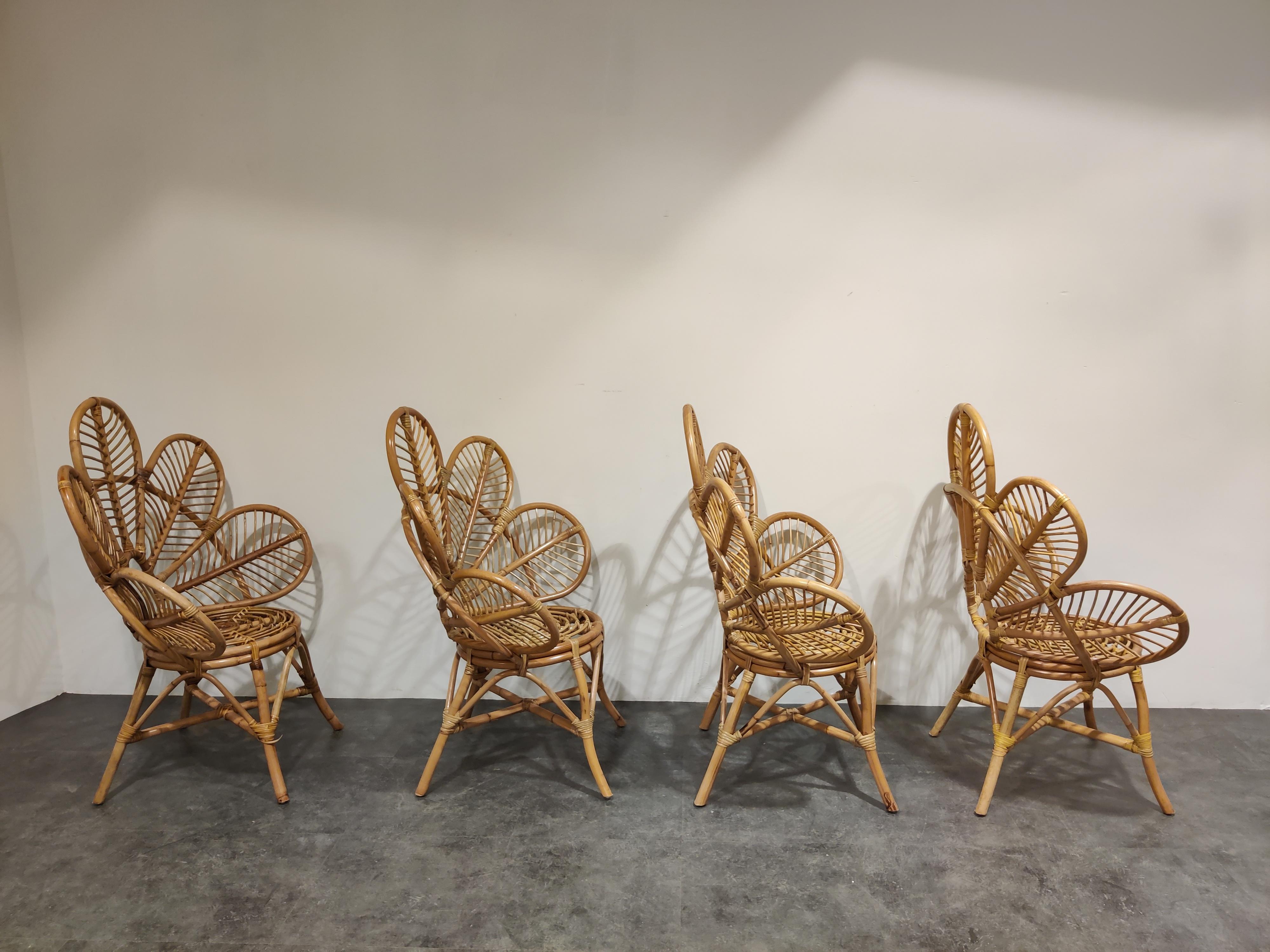 Elegant midcentury bamboo flower shaped lounge chairs.

Timeless and decorative pieces.

Can be used both in-and outside.

Good condition,

1970s, Belgium

Measures: Height 113cm/44.48