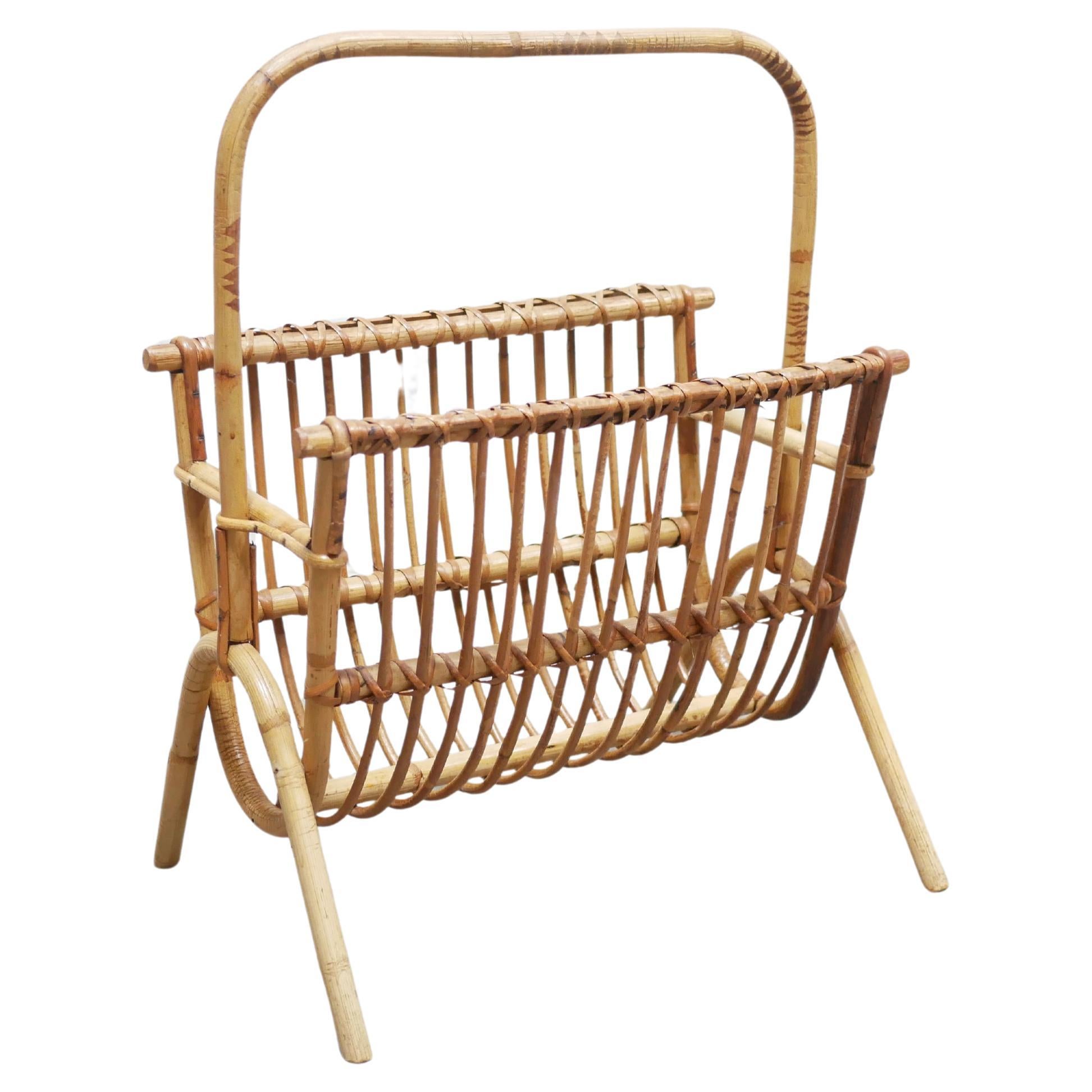 Porte-revues vintage en rotin