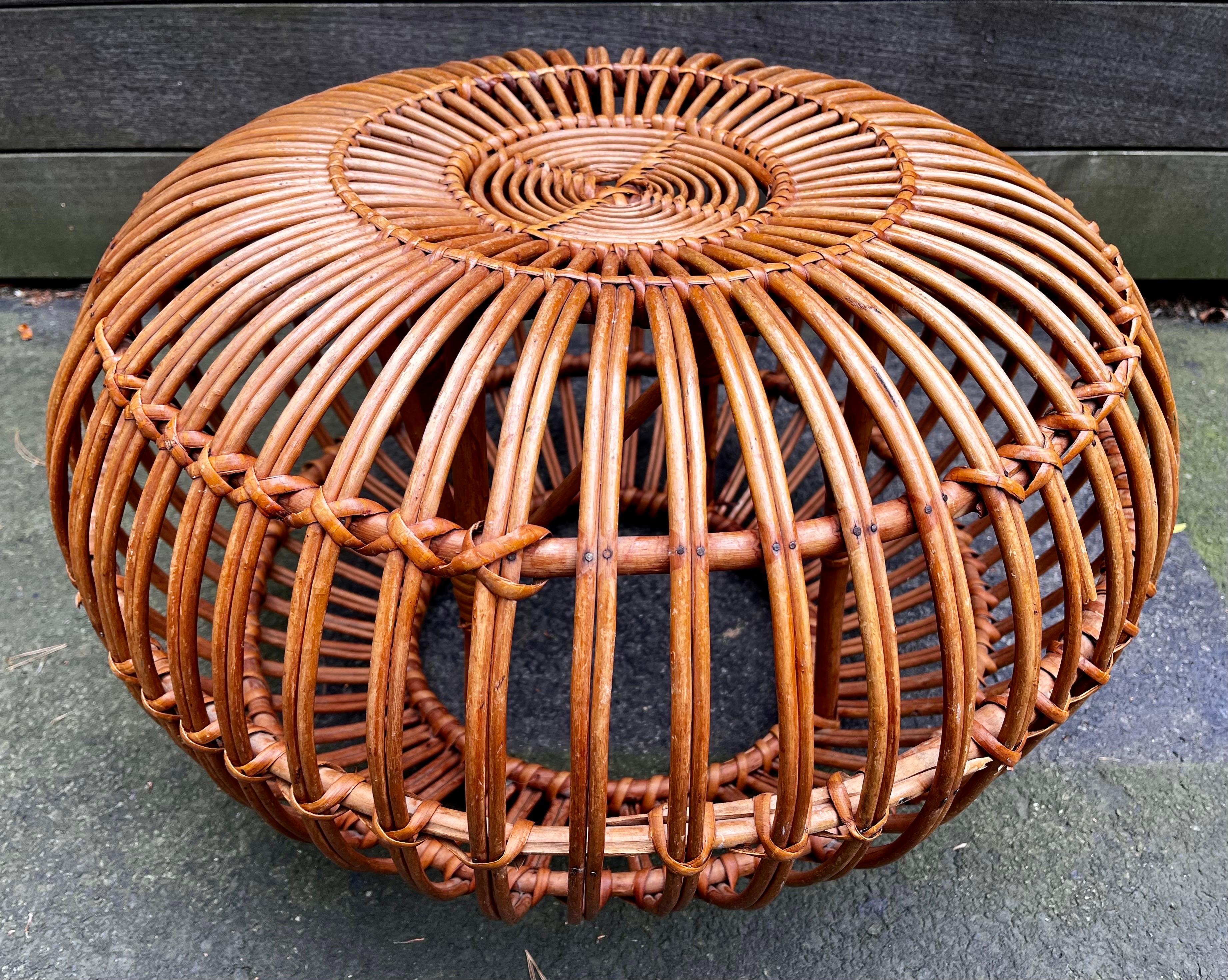 Otomana vintage de ratán de Franco Albini, Italia, c. 1950 Moderno de mediados de siglo en venta