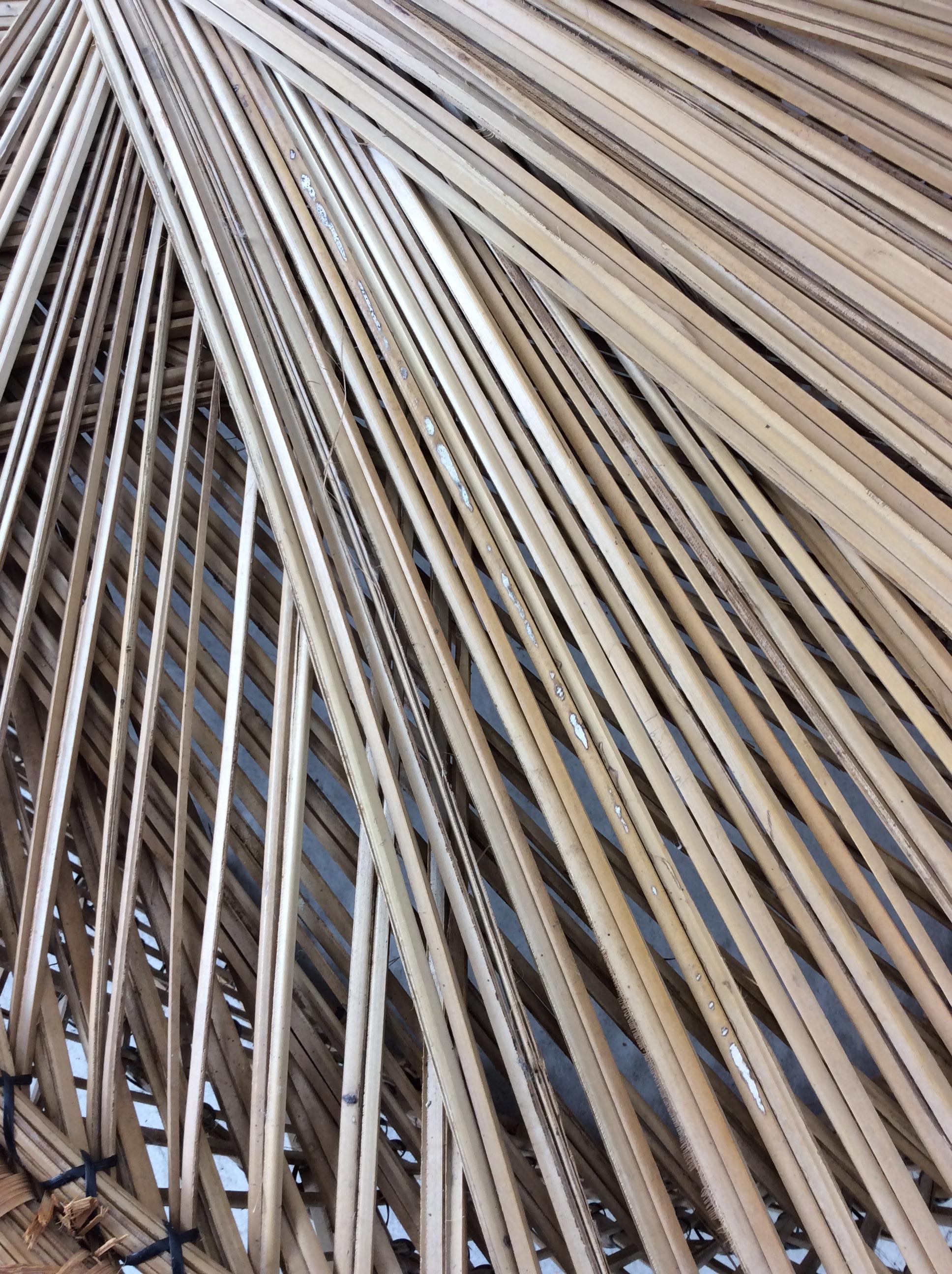 Table basse ovale en rotin vintage en vente 3