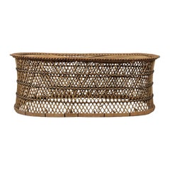 Mesa baja ovalada de ratán vintage