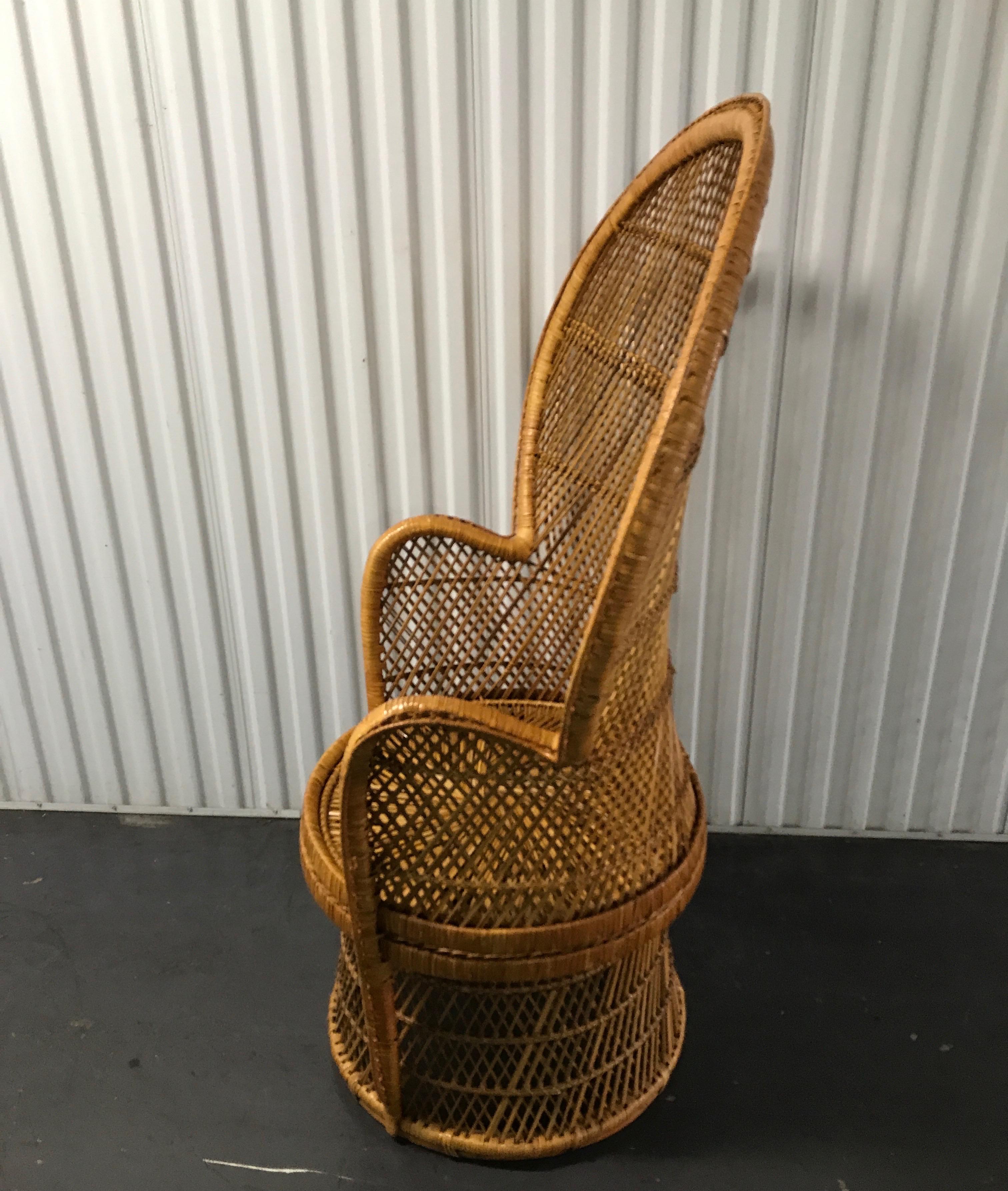 Vintage Rattan Peacock Chair In Good Condition In West Palm Beach, FL