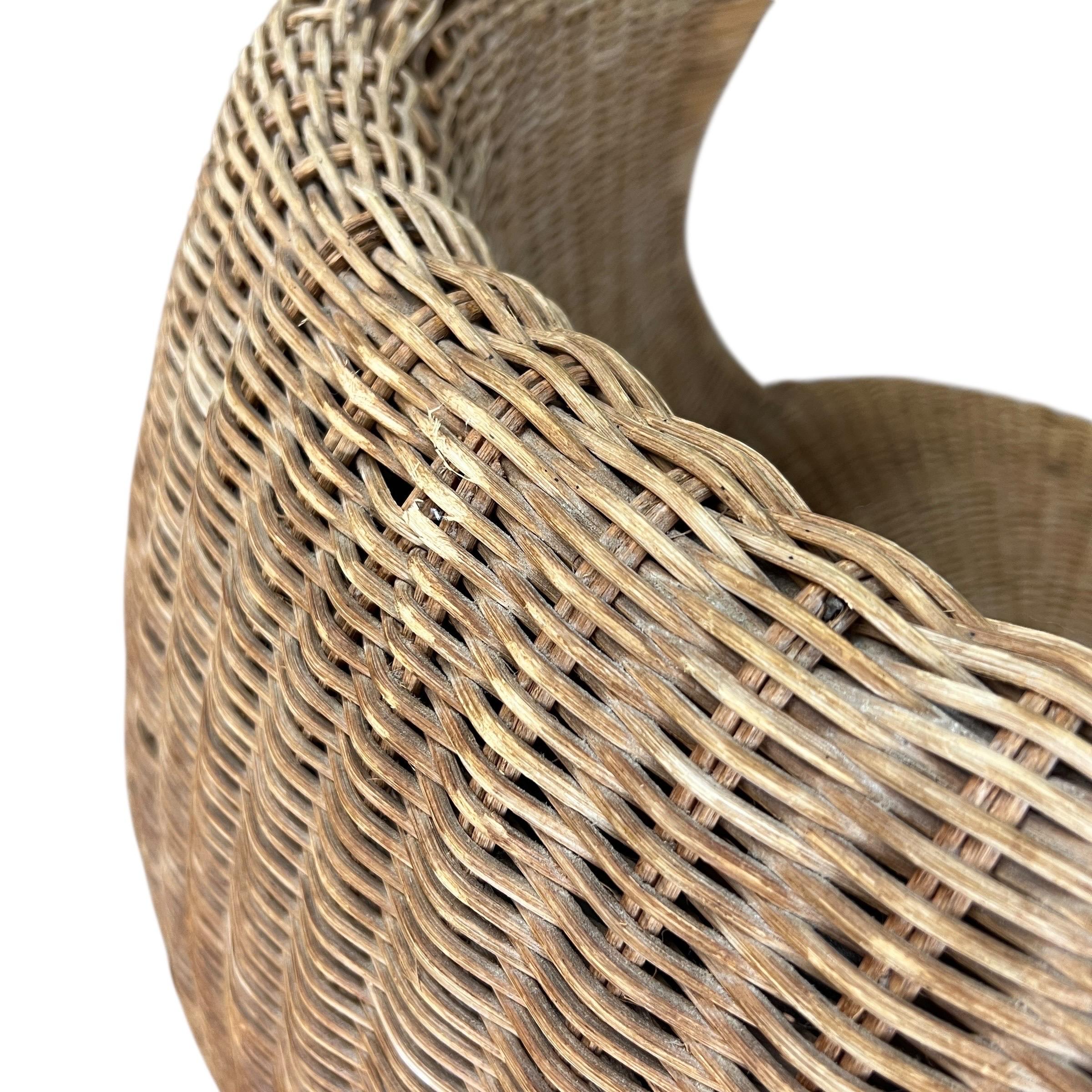 Vintage Rattan Pod Lounge Chair in the Style of Eero Aarnio For Sale 3