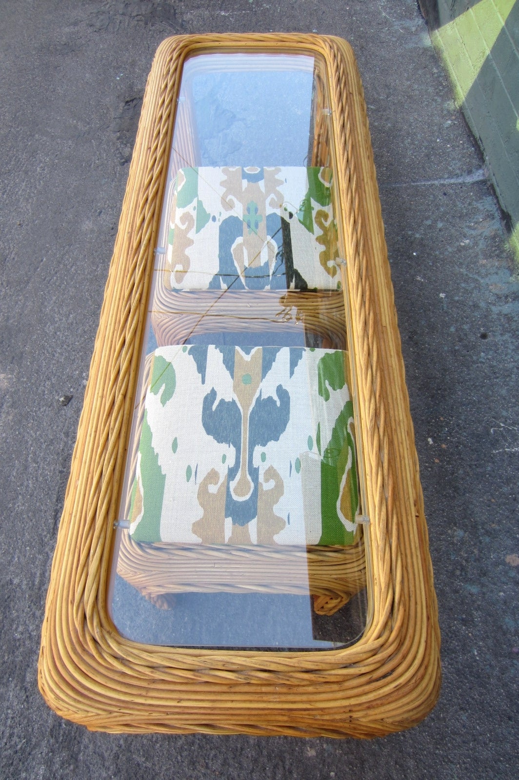 Vintage sculpted pencil reed console table with two matching stools, circa 1960s.
Includes a pair of matching, newly upholstered flame stitch linen stools.
This is a well constructed quality set. Excellent condition.