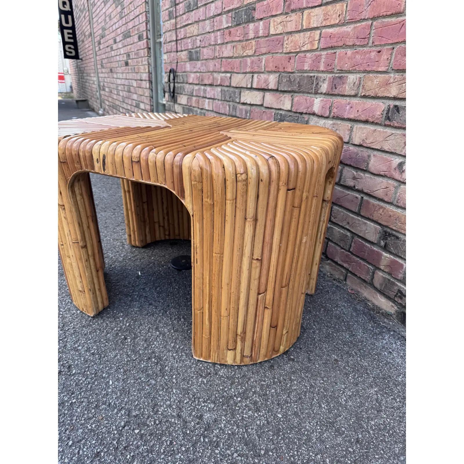 Tavolino in rattan vintage In condizioni buone in vendita a Nashville, TN