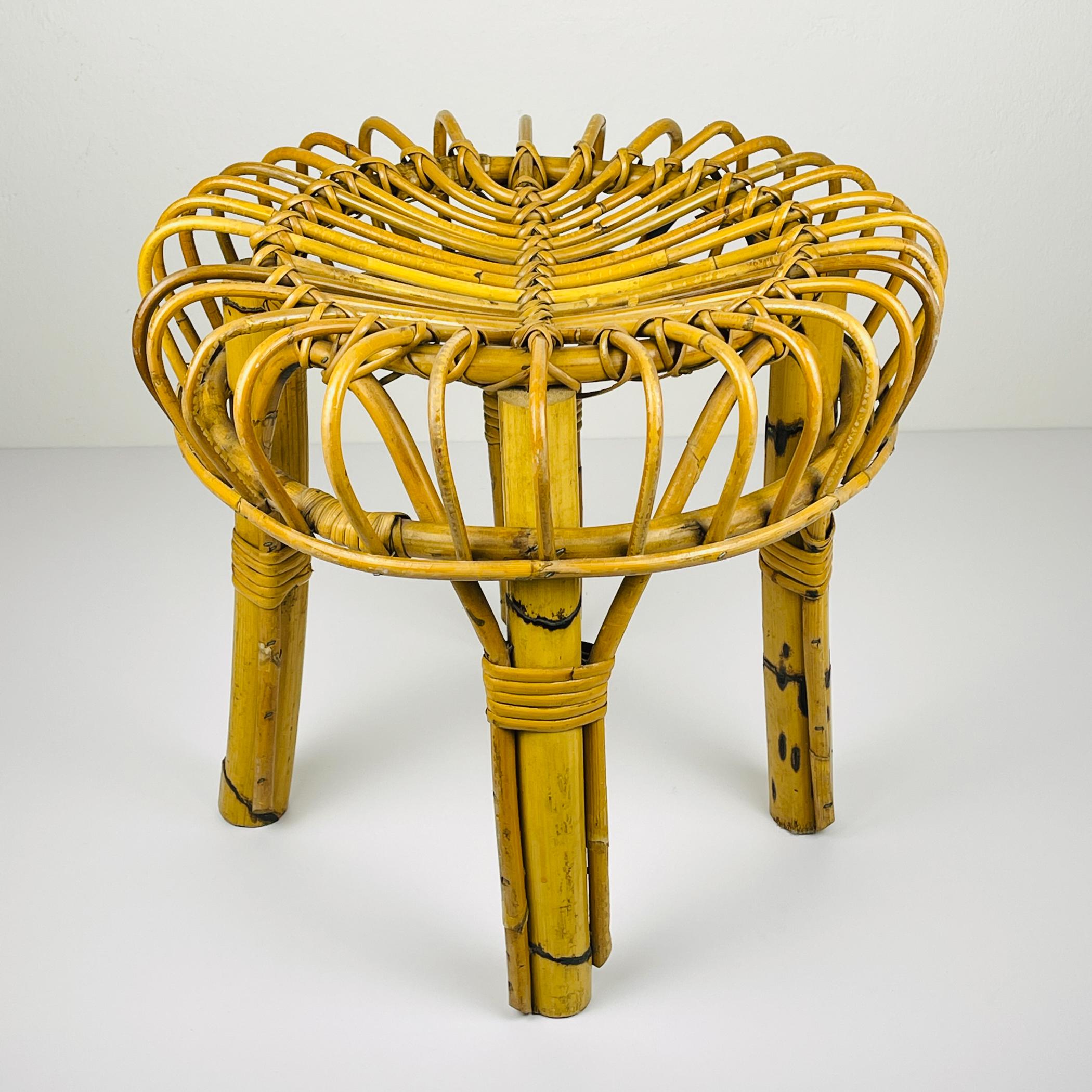 Vintage-Hocker aus Rattan, Italien, 1960er Jahre (Italienisch) im Angebot