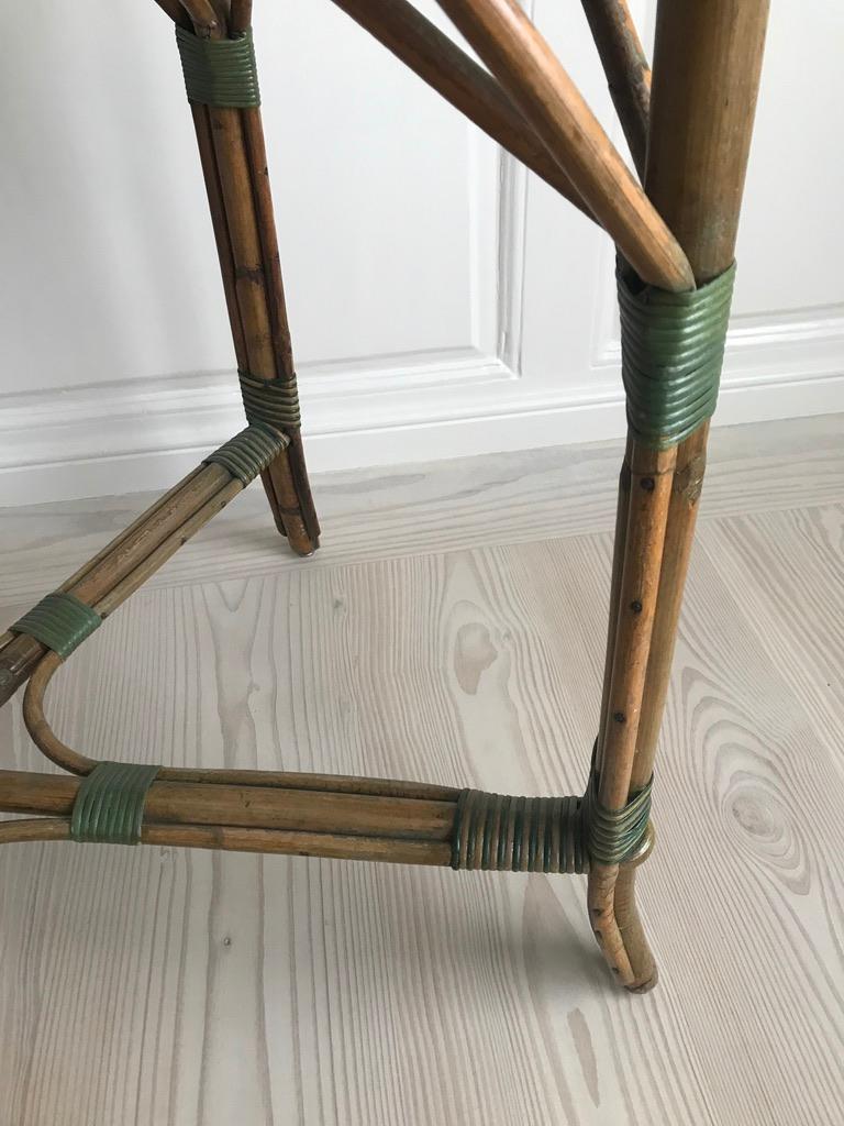 Vintage Rattan Table with White and Green Woven Details, France, 1930s In Good Condition In Copenhagen K, DK