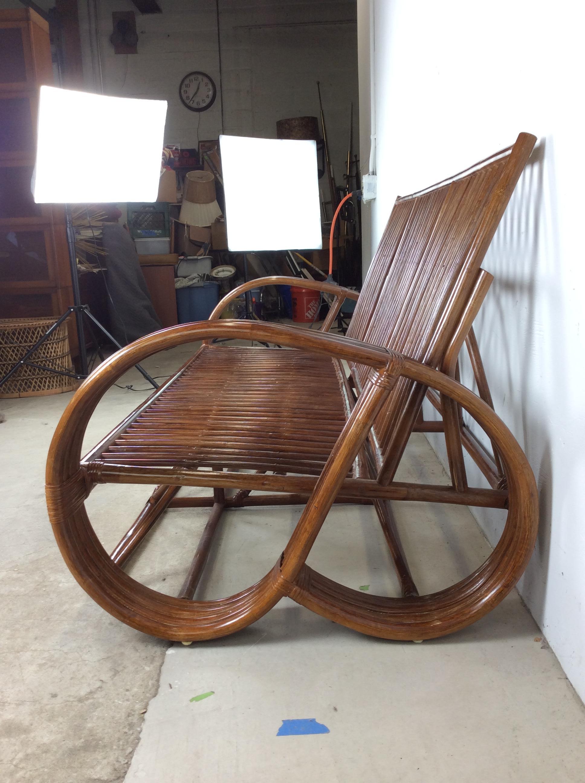 Rotin Canapé trois places en rotin vintage avec structure en vente