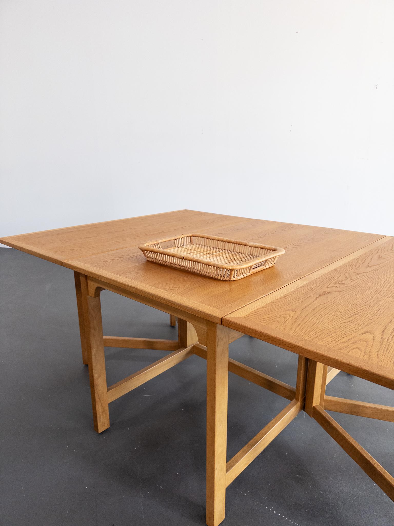 Vintage-Rattan-Tablett von Artek, Finnland, 1950-60er Jahre (Schwedisch) im Angebot
