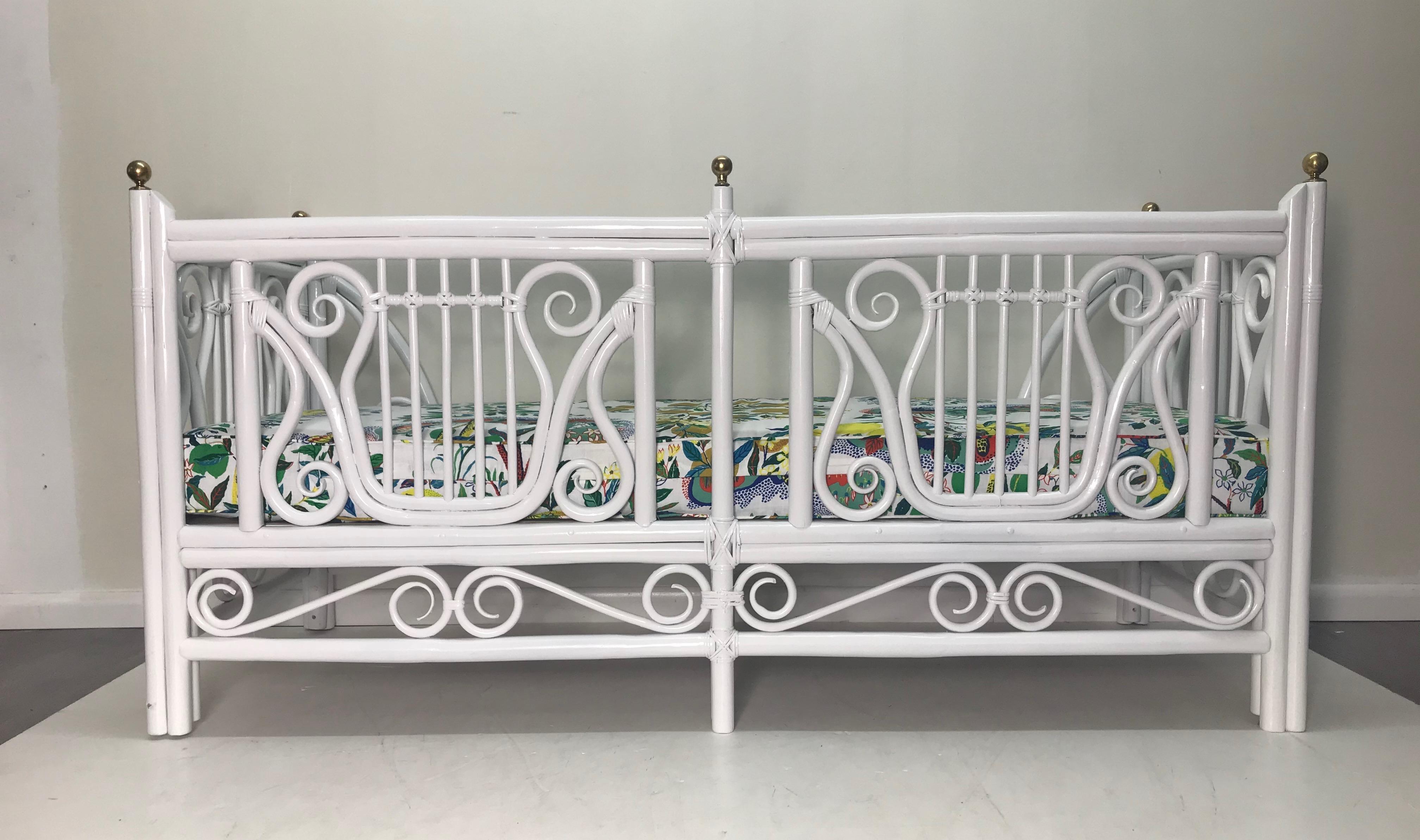 Vintage Rattan White Harp Daybed With Schumacher Fabric and  Brass Finials In Distressed Condition In West Palm Beach, FL
