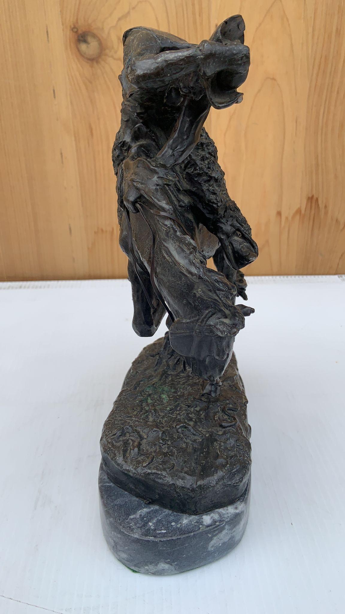Américain Statue de sculpture vintage en forme de serpent par Frederic Remington en vente