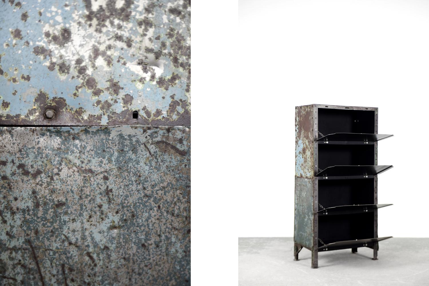 Vintage Raw Industrial Metal Factory Cabinet with Shelves, 1950s In Good Condition For Sale In Warszawa, Mazowieckie