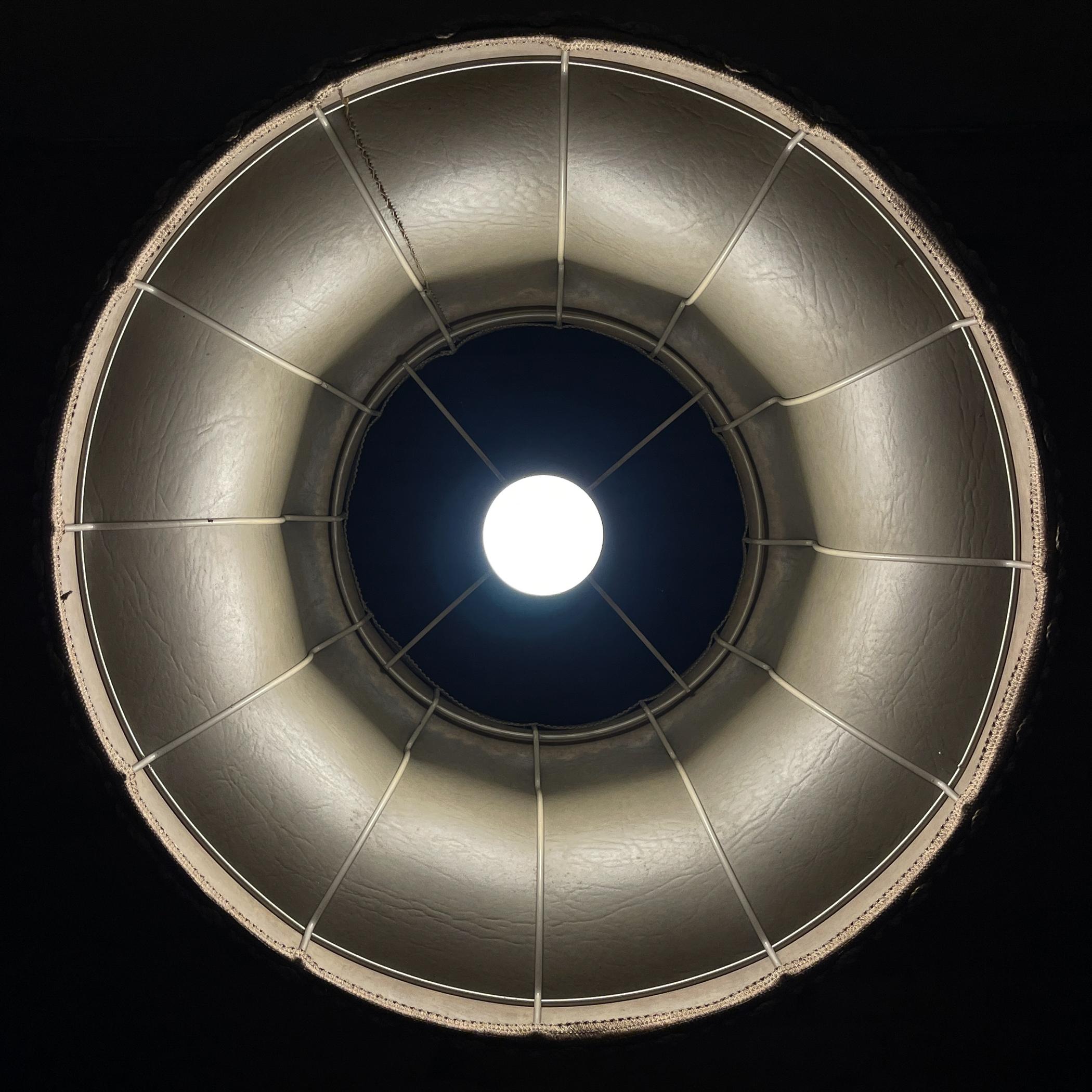 Lampada a sospensione in rawhide d'epoca, anni '50 in vendita 6