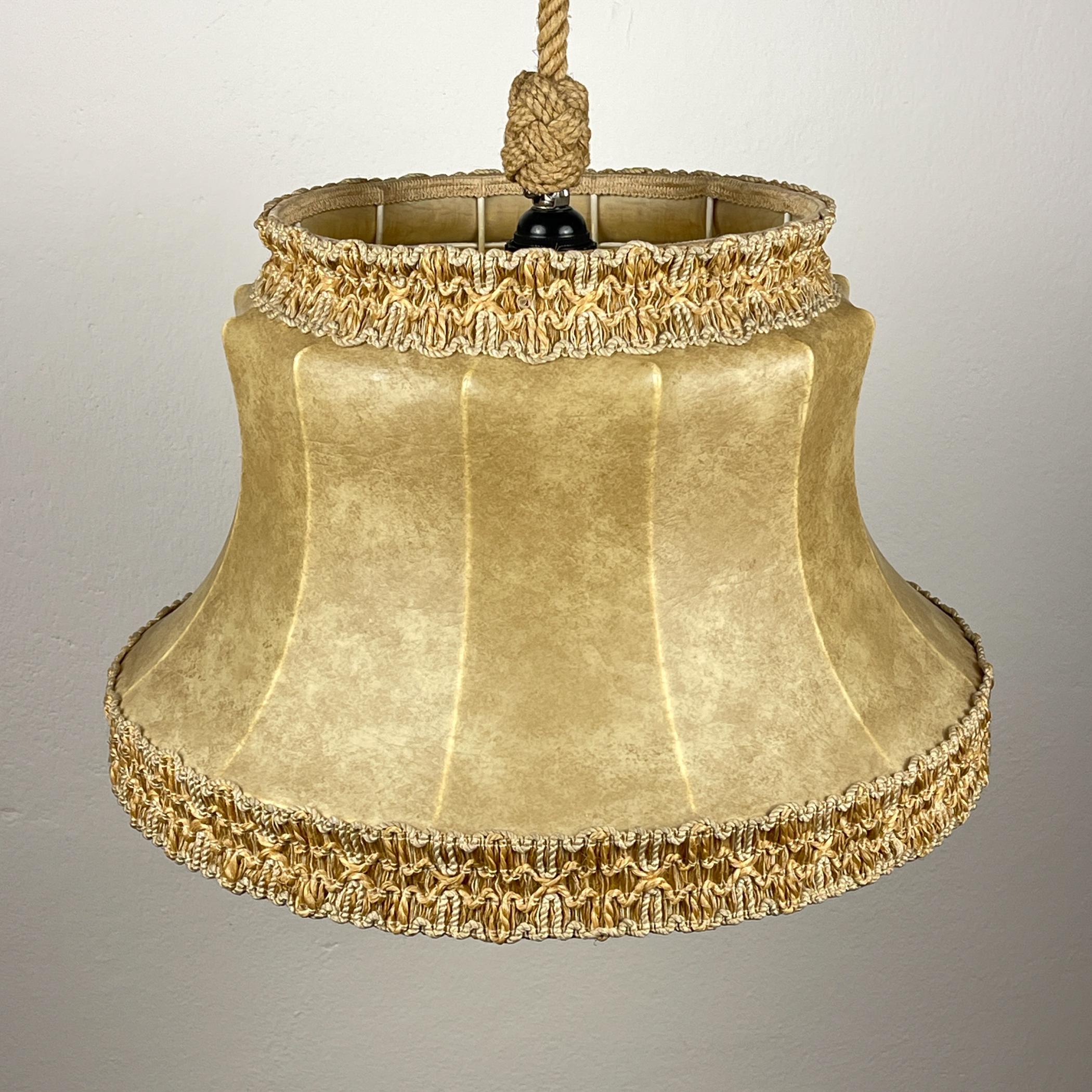 Lampada a sospensione in rawhide d'epoca, anni '50 in vendita 9