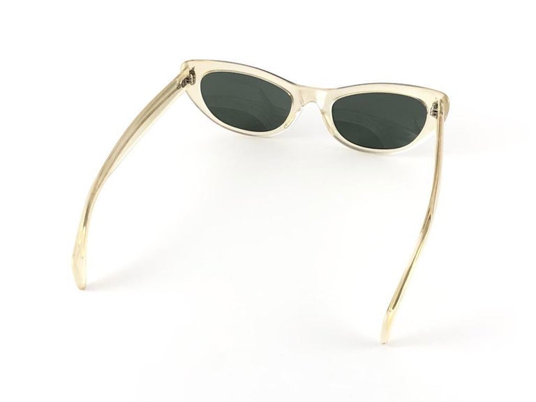 Women's or Men's Vintage Ray Ban Alita Cat Eye 1950 Mid Century Pearled B&L USA Sunglasses For Sale
