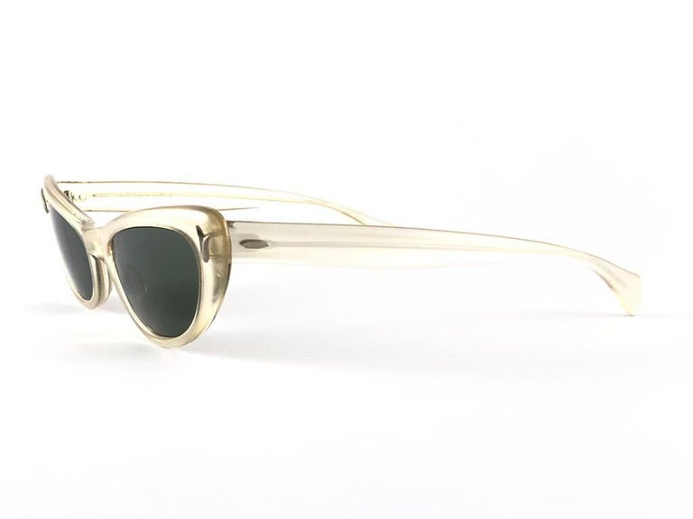 Vintage Ray Ban Alita Cat Eye 1950 Mid Century Pearled B&L USA Sunglasses For Sale 3