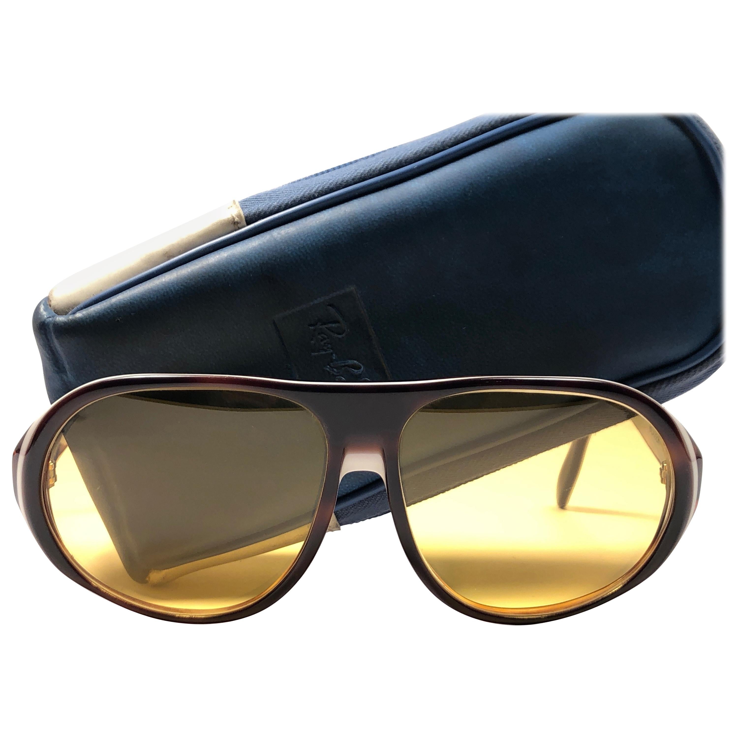 Vintage Ray Ban B&L Blazer Ambermatic Lenses Sunglasses USA
