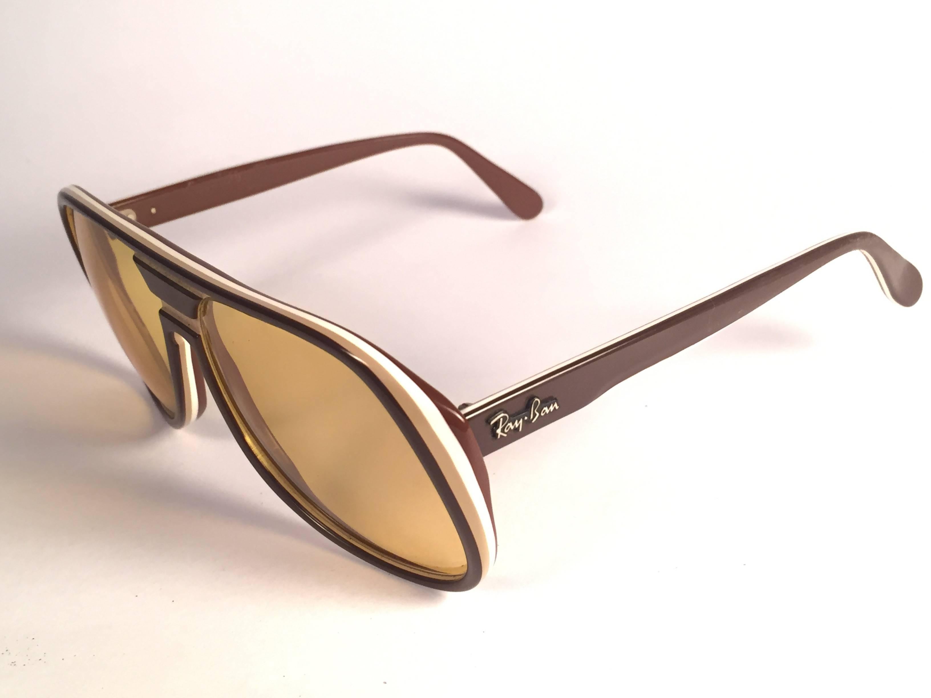 Brown Vintage Ray Ban B&L Timberline Ambermatic Mirror Lenses Sunglasses USA For Sale