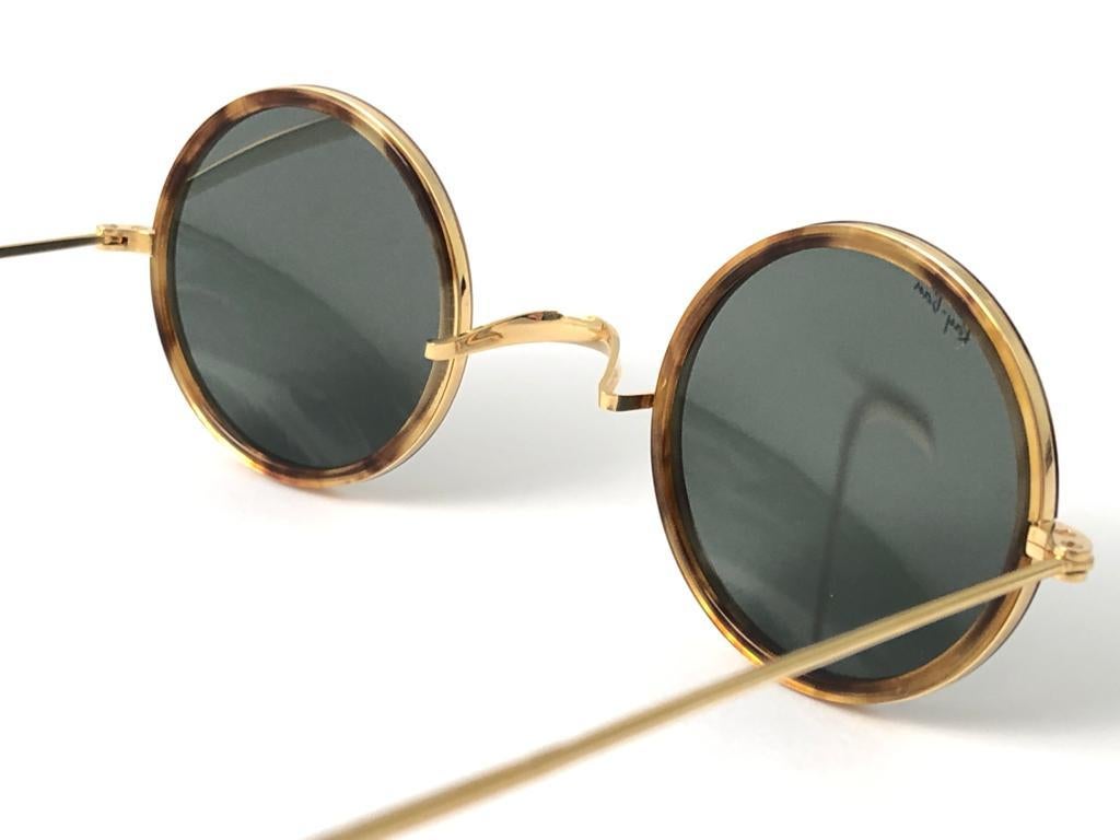 Women's or Men's Vintage Ray Ban Cheyenne G15 Grey Lens  B&L Vintage Sunglasses 1980s 