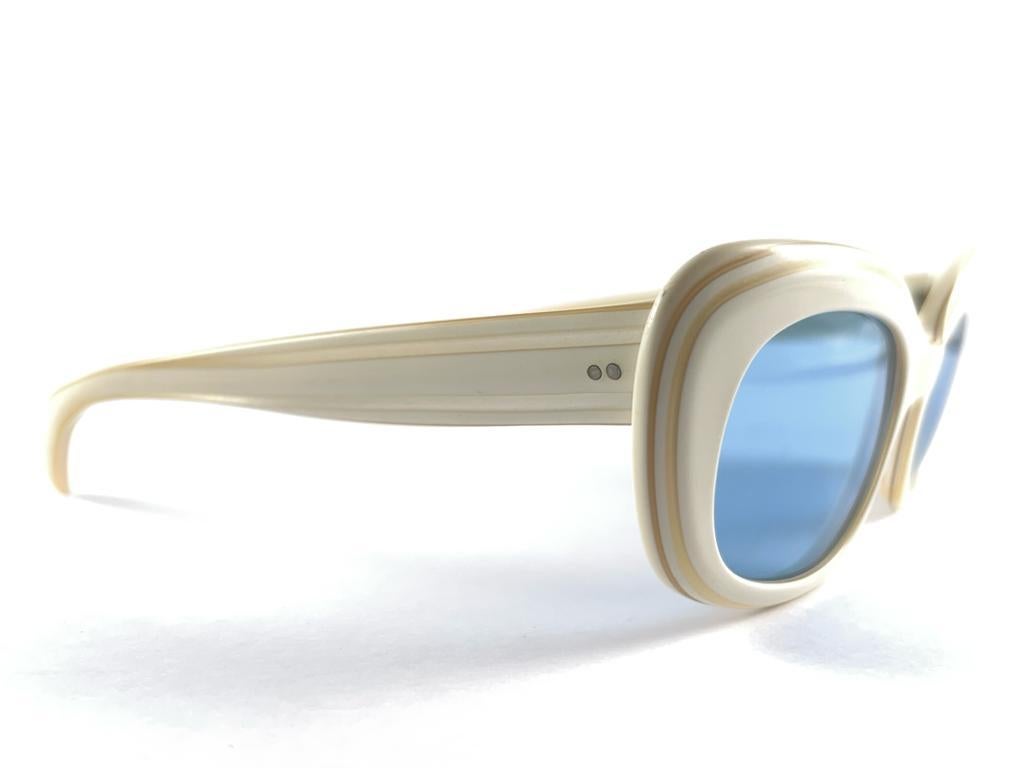 Vintage Ray Ban Danette 1960er Midcentury Graue Vintage-Lenses Usa B&L-Sonnenbrille Usa B&L, Vintage (Blau) im Angebot