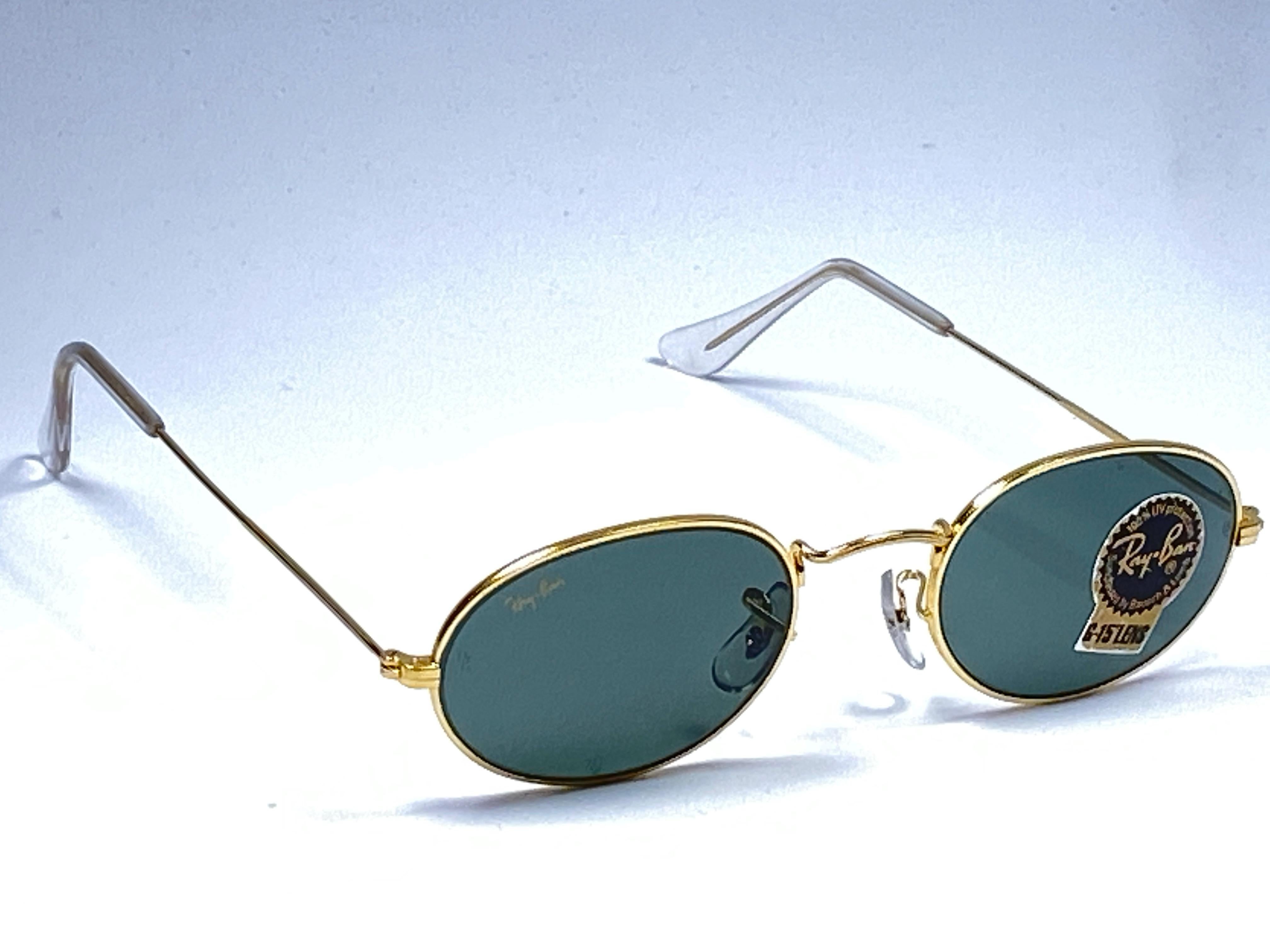 Black Vintage Ray Ban Gold Oval G15 Grey Lens  B&L Vintage Sunglasses 1980s